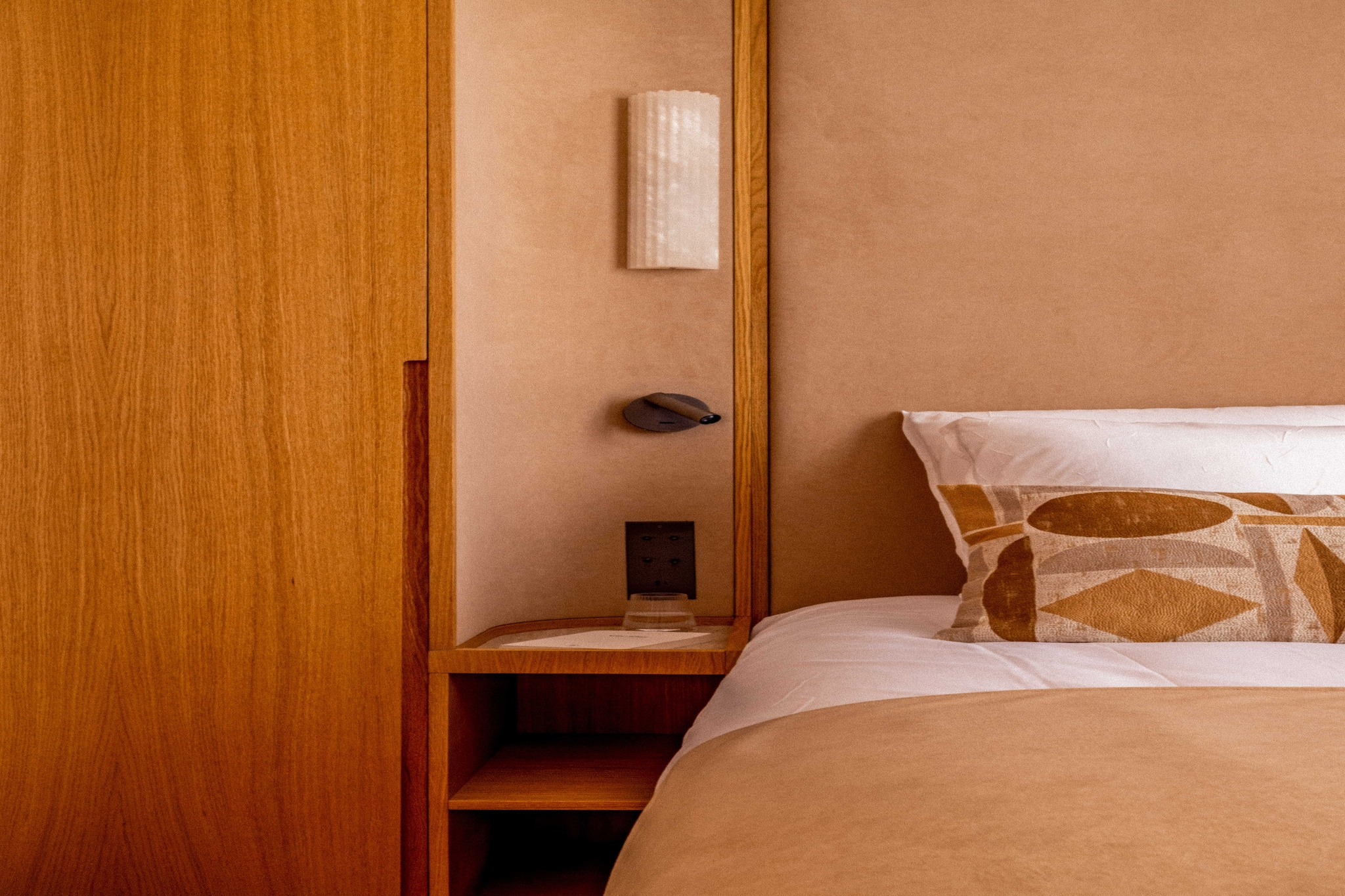 FDL-85-WAGRAM-2C-Untagged