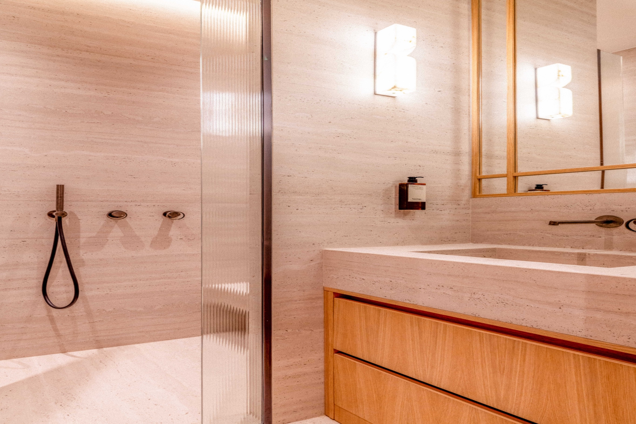 FDL-85-WAGRAM-2C-Untagged