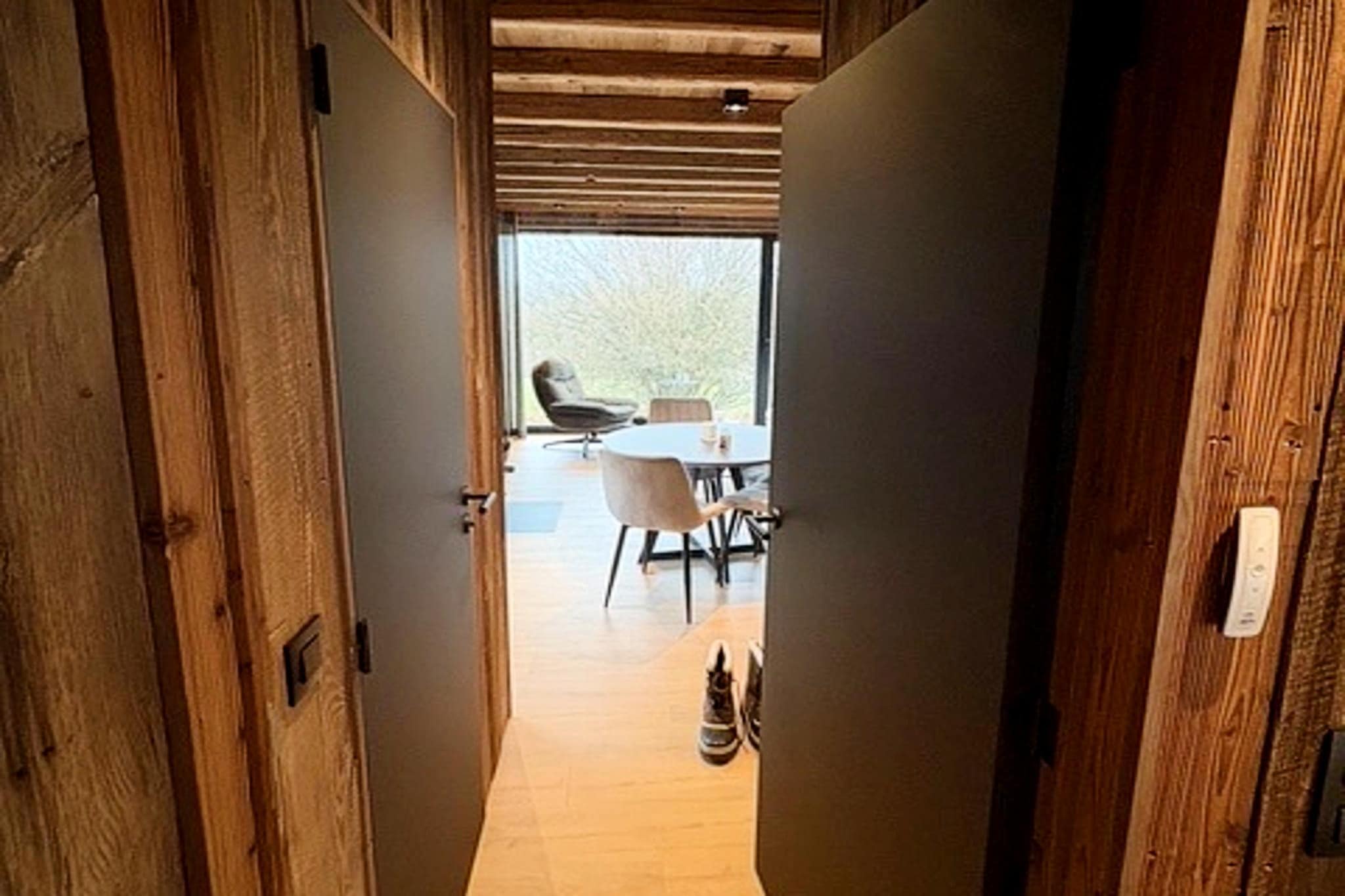 Lodges by Val 1-Overloop