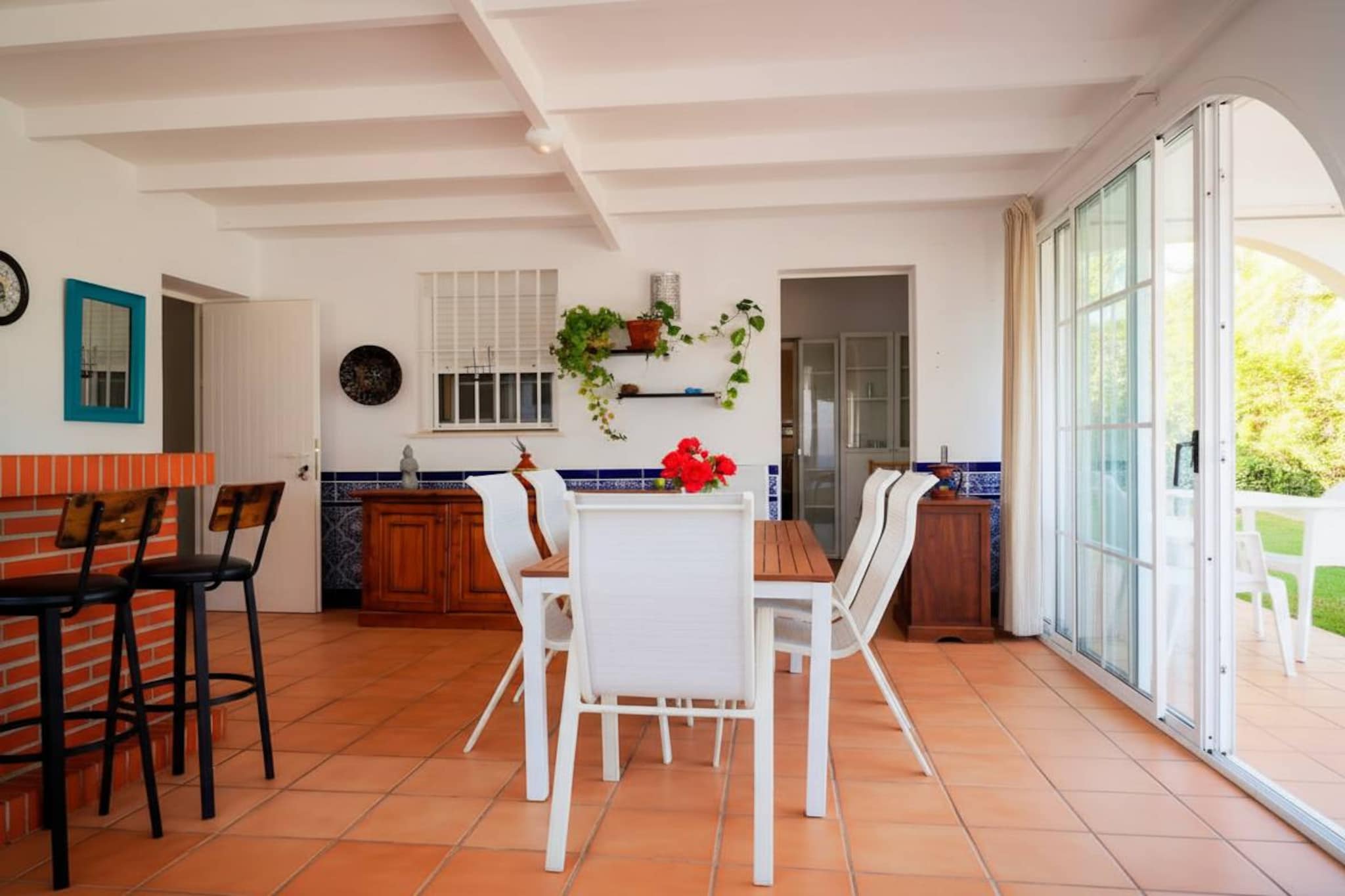 Kitchen(stove, toaster, coffee machine, microwave, fridge-freezer, dishes and cutlery, Cooking basics), Living/diningroom(double sofa bed, TV, dining table, seating area), bedroom(double bed), bedroom(double bed), bedroom(double bed), bathroom(shower, washbasin, toilet, hairdryer), bathroom(bath tub, washbasin, toilet), Internet access, washing machine, heating, air conditioning, swimming pool(private, outside), iron, plancha grill, Towels/Sheets (Incl.), hot water, Cleaning products