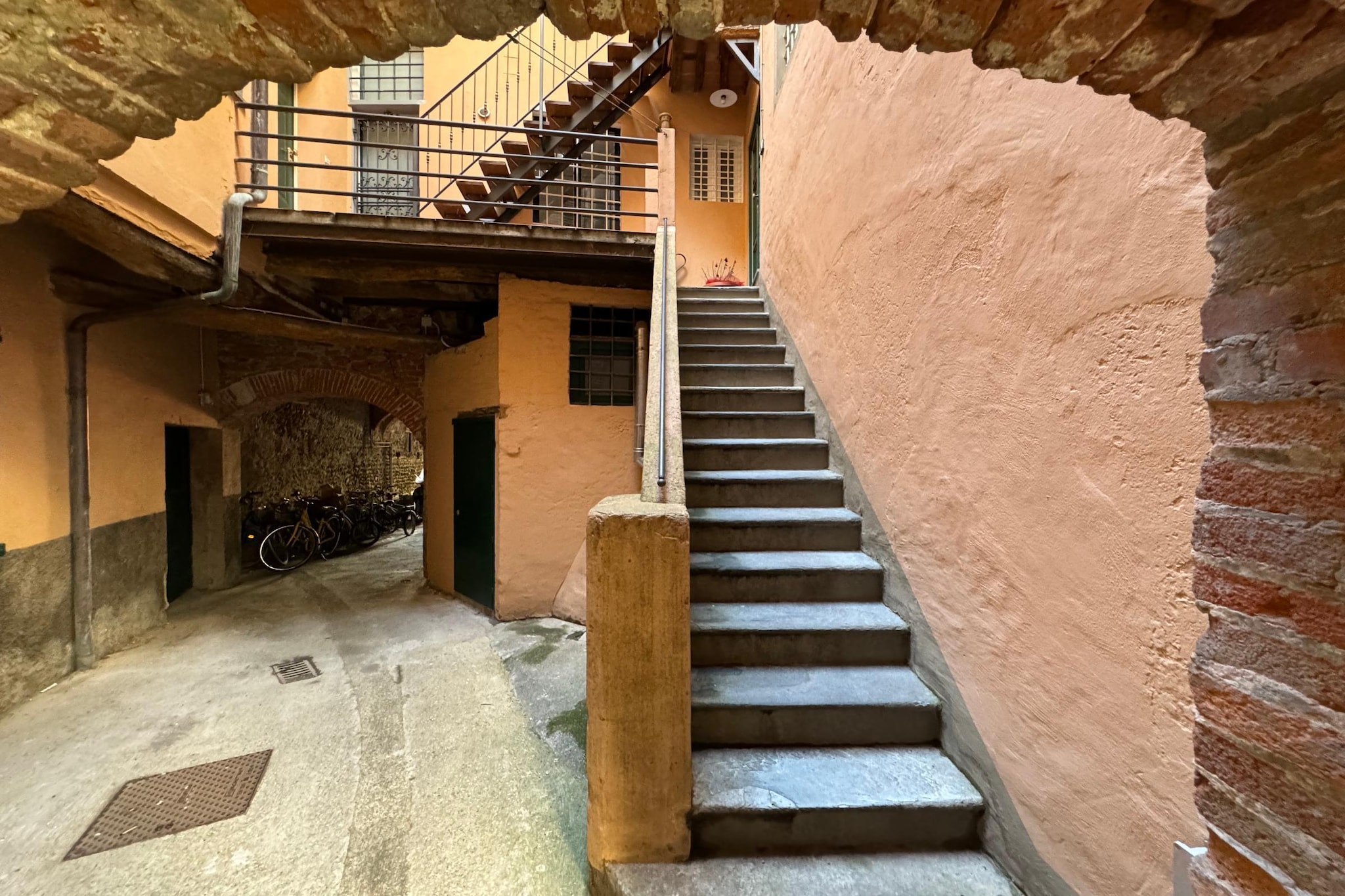 Anna Lucca Centro - Außenbereich Sommer