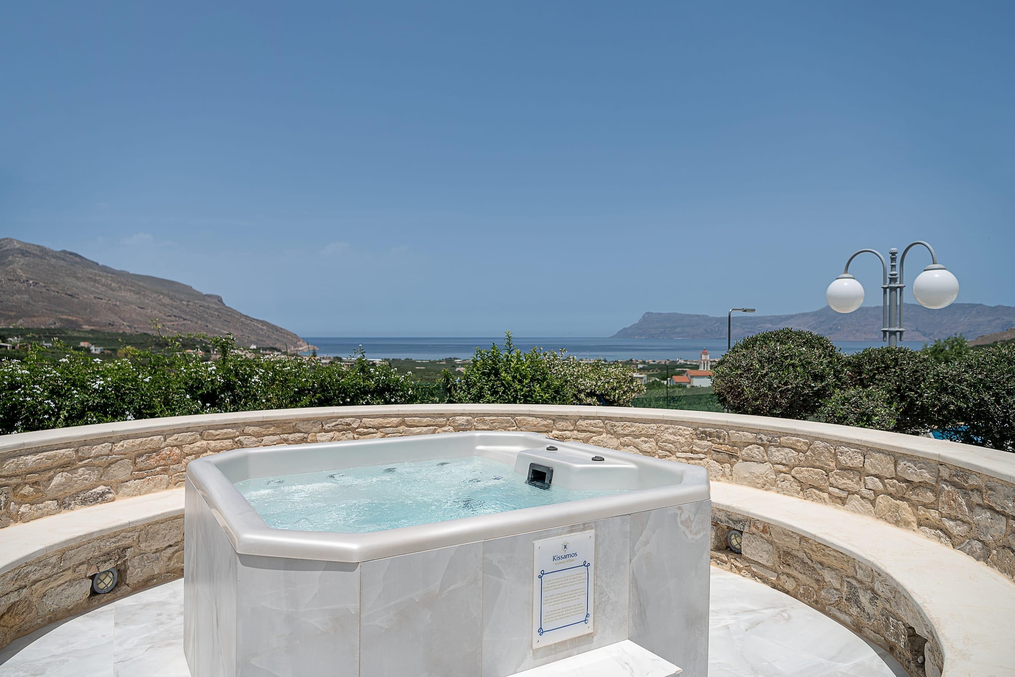 Gorgeous Villa for 8 Guests in Chania
