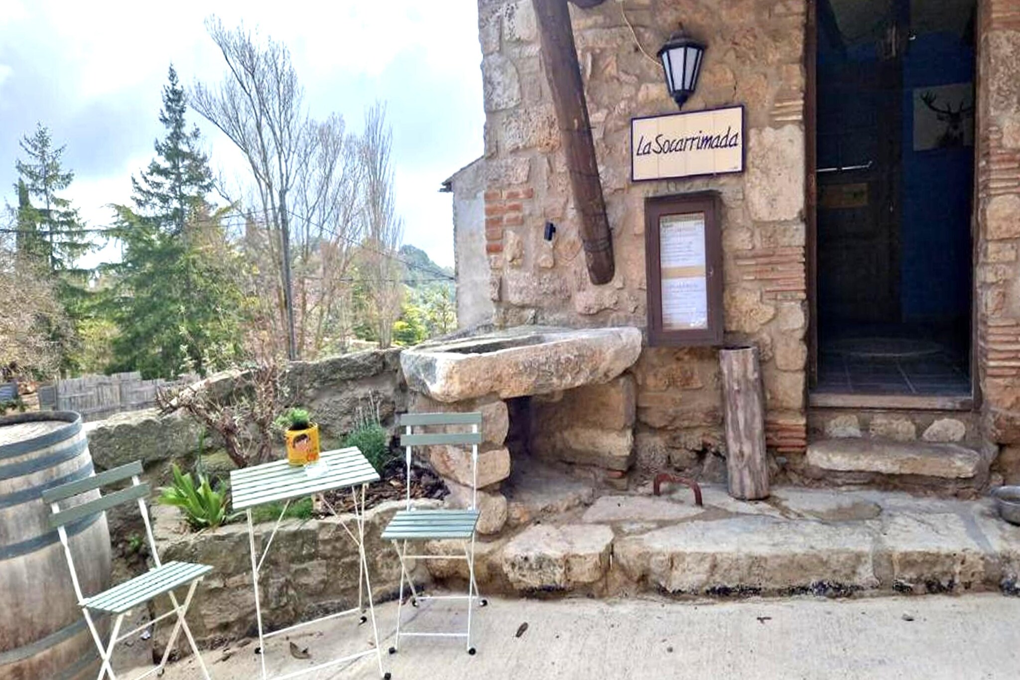 Magnificent village house in Rojals