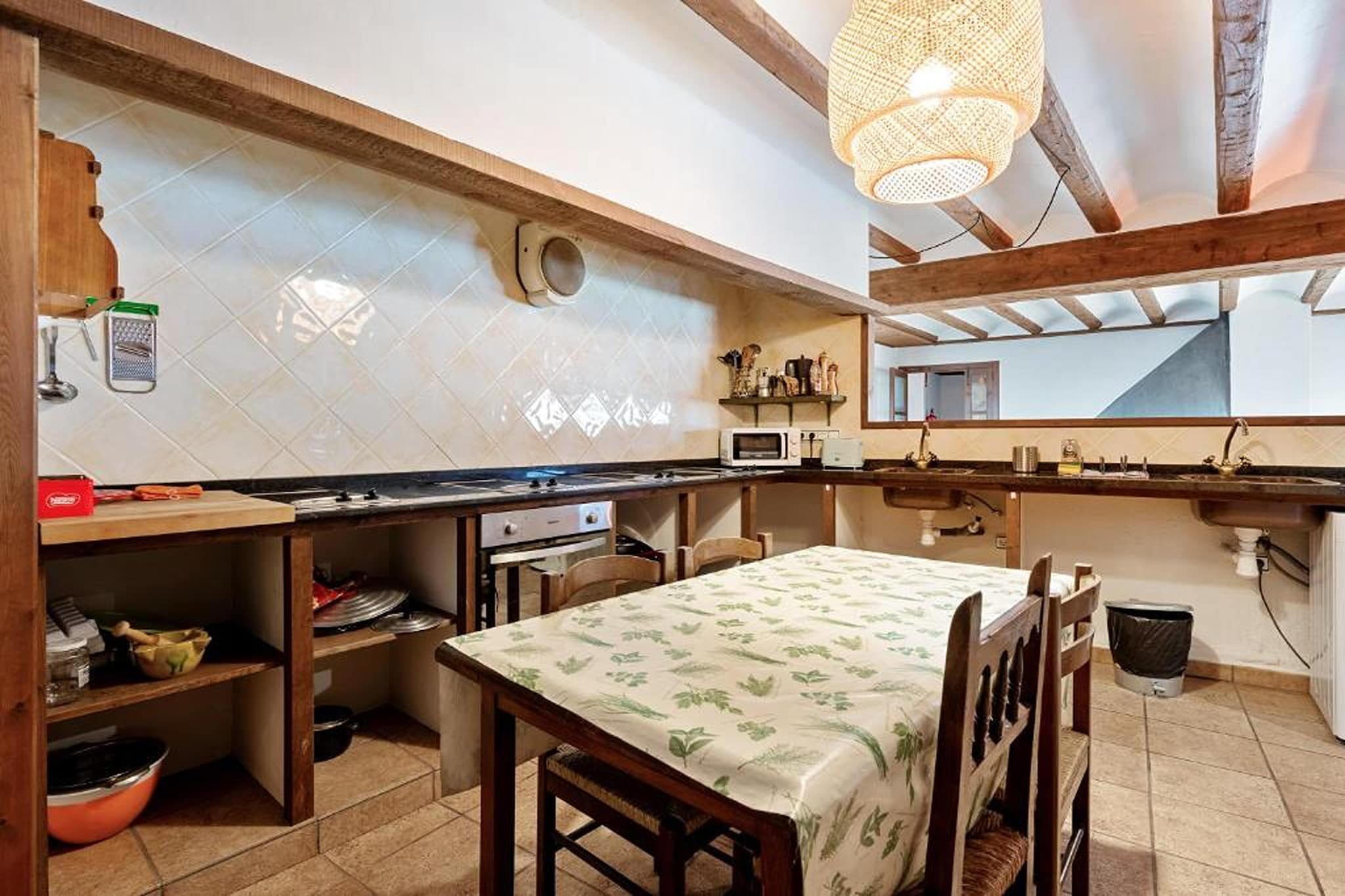 Magnificent village house in Rojals