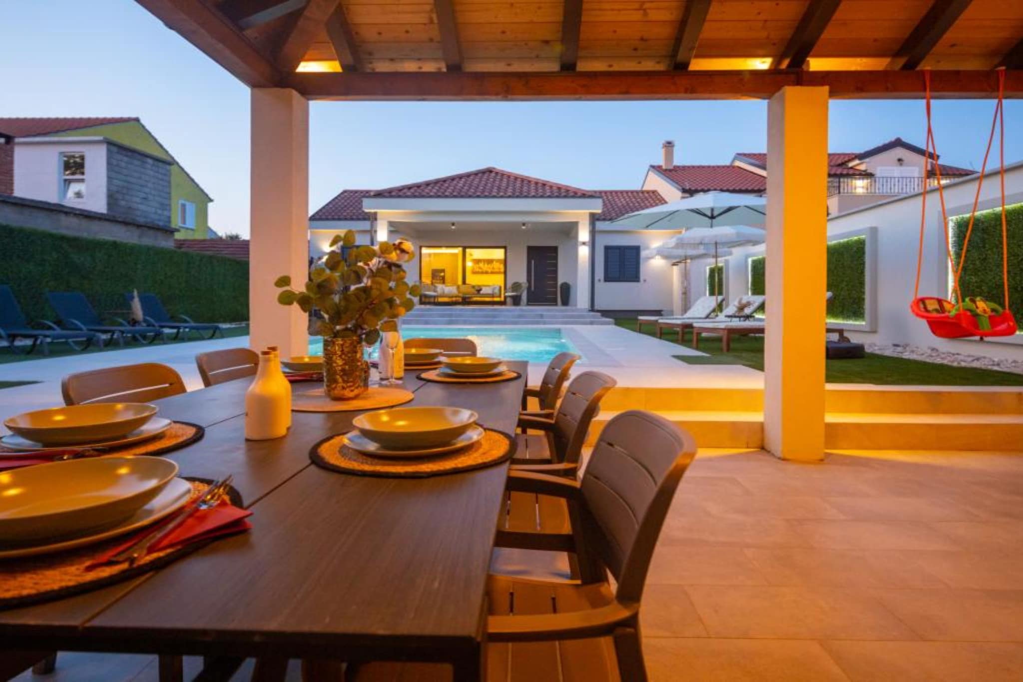 Lux Vintage House Bella Vita Biograd na Moru with Pool - Eetkamer