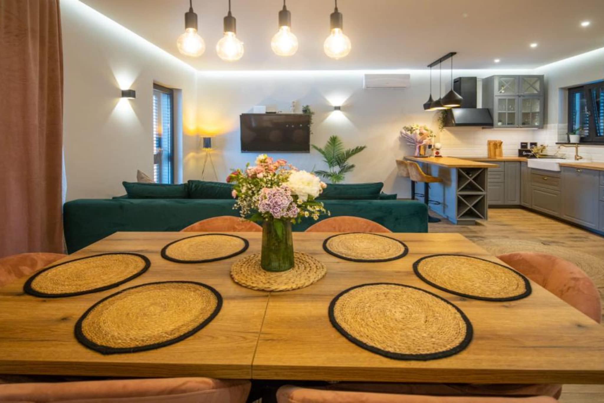 Lux Vintage House Bella Vita Biograd na Moru with Pool - Eetkamer