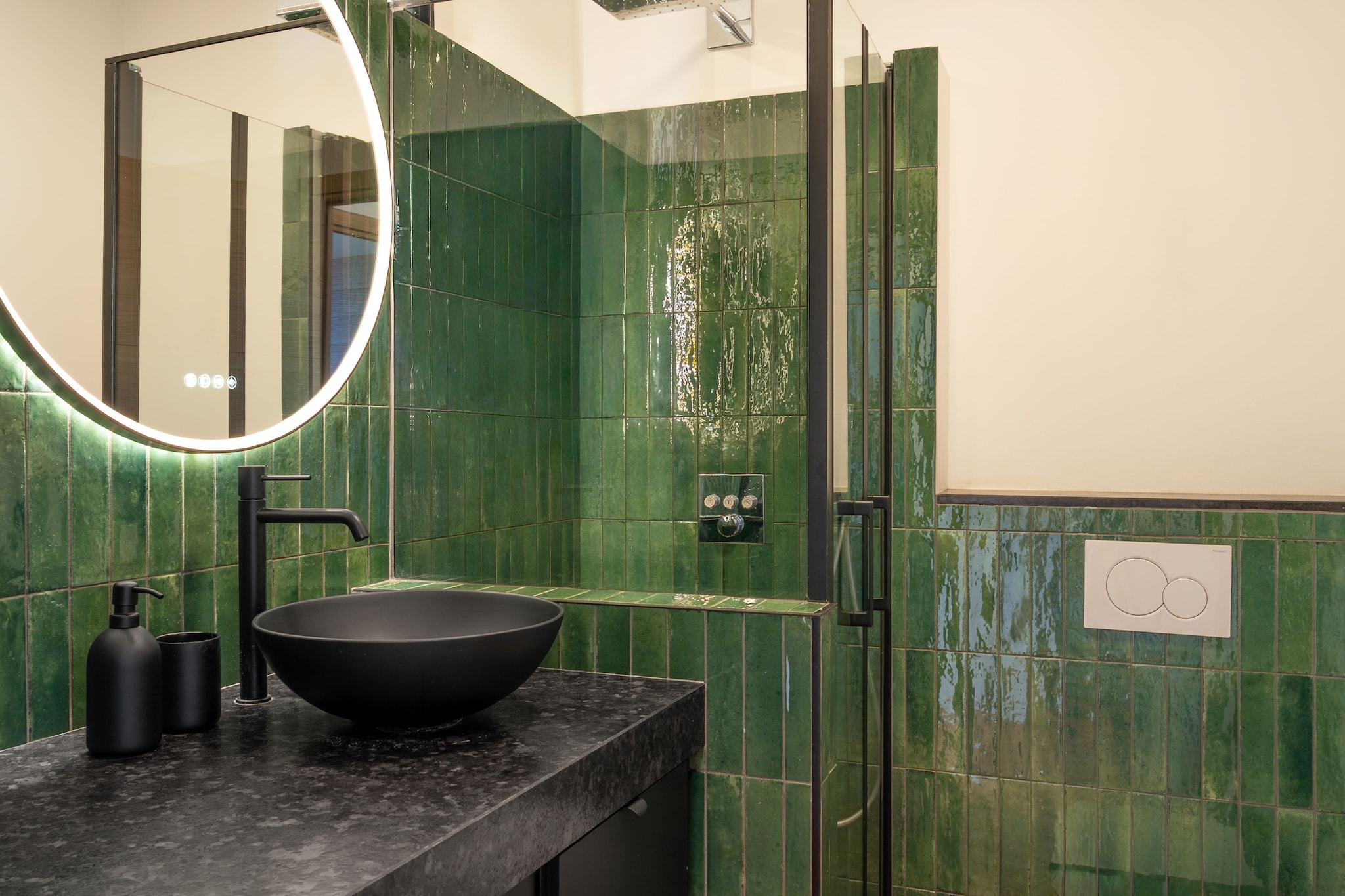 AW-32-LOUIS-BLANC-Niet-getagd