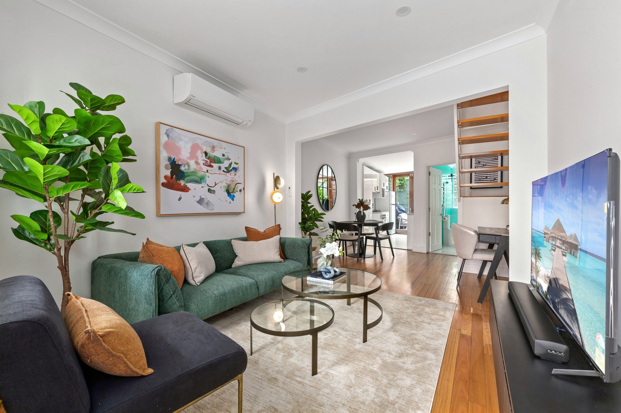 Charming 2-Bed Terrace in the Heart of Surry Hills