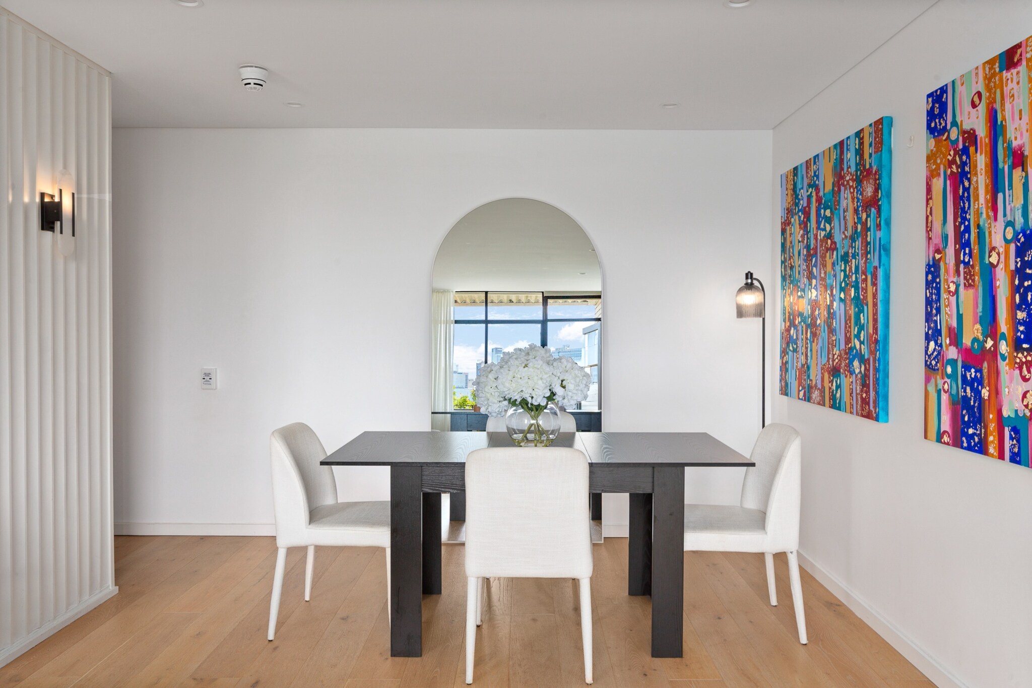 Bright 2-Bed Apt with Spectacular Bridge Views