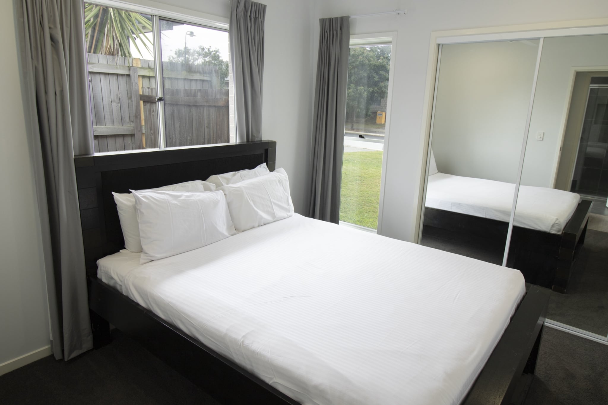 Spacious 4-Bed House in Leafy Plainland
