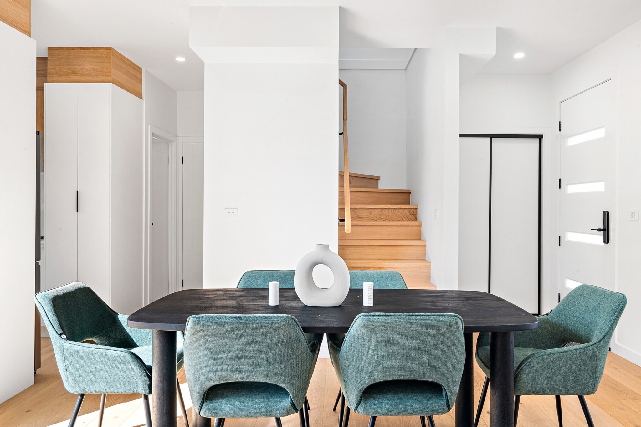 Brand-New 3-Bed Townhouse in Pascoe Vale