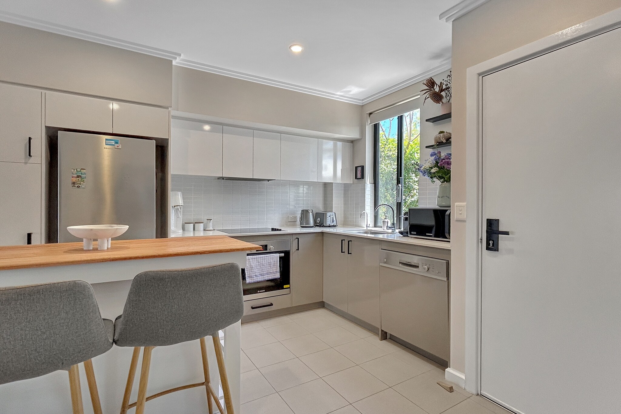 Peaceful 1-Bed Unit in Leafy Yokine