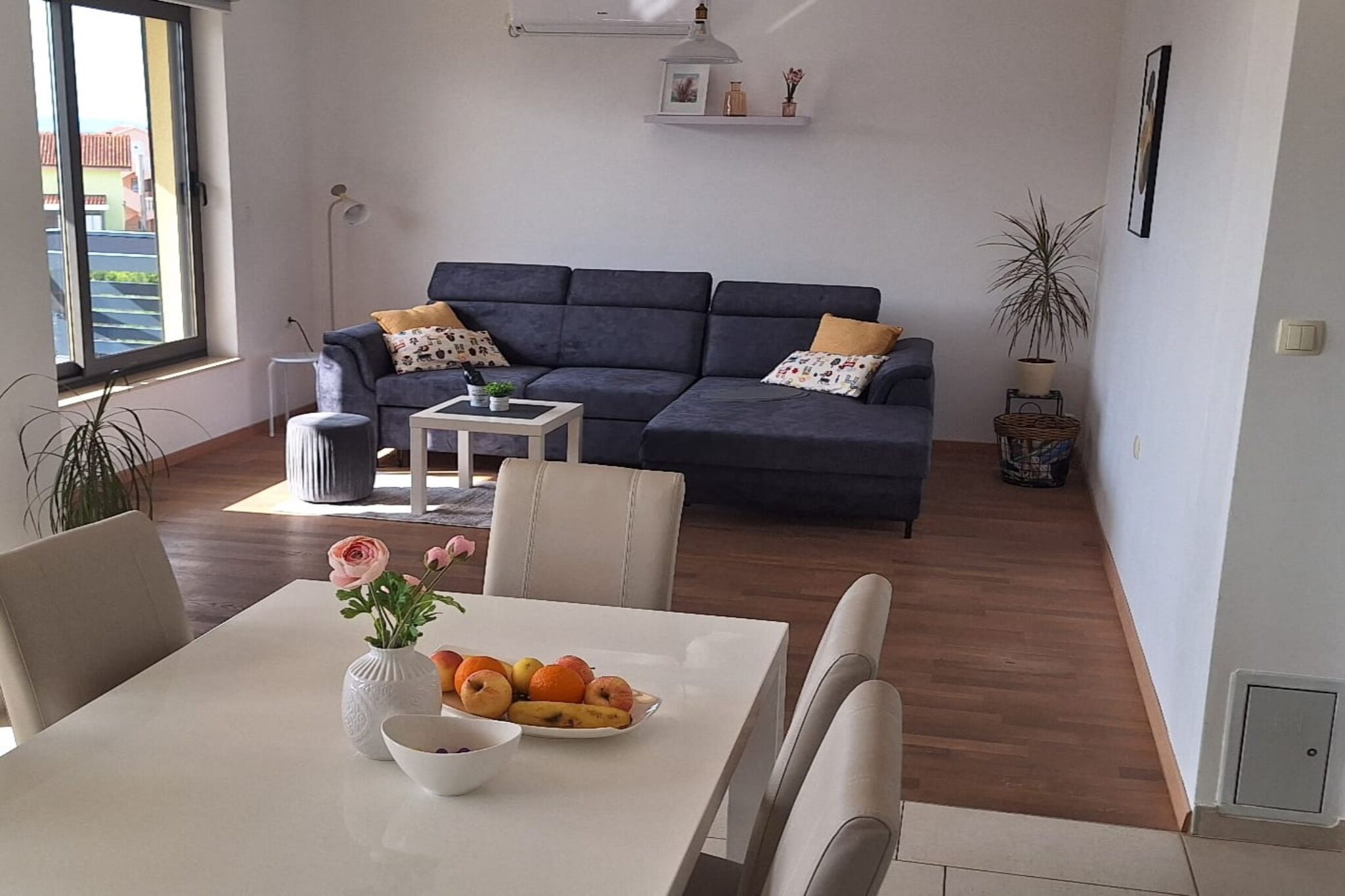 Two Bedroom Apartment with Balcony and Sea View (Roza) (A1)