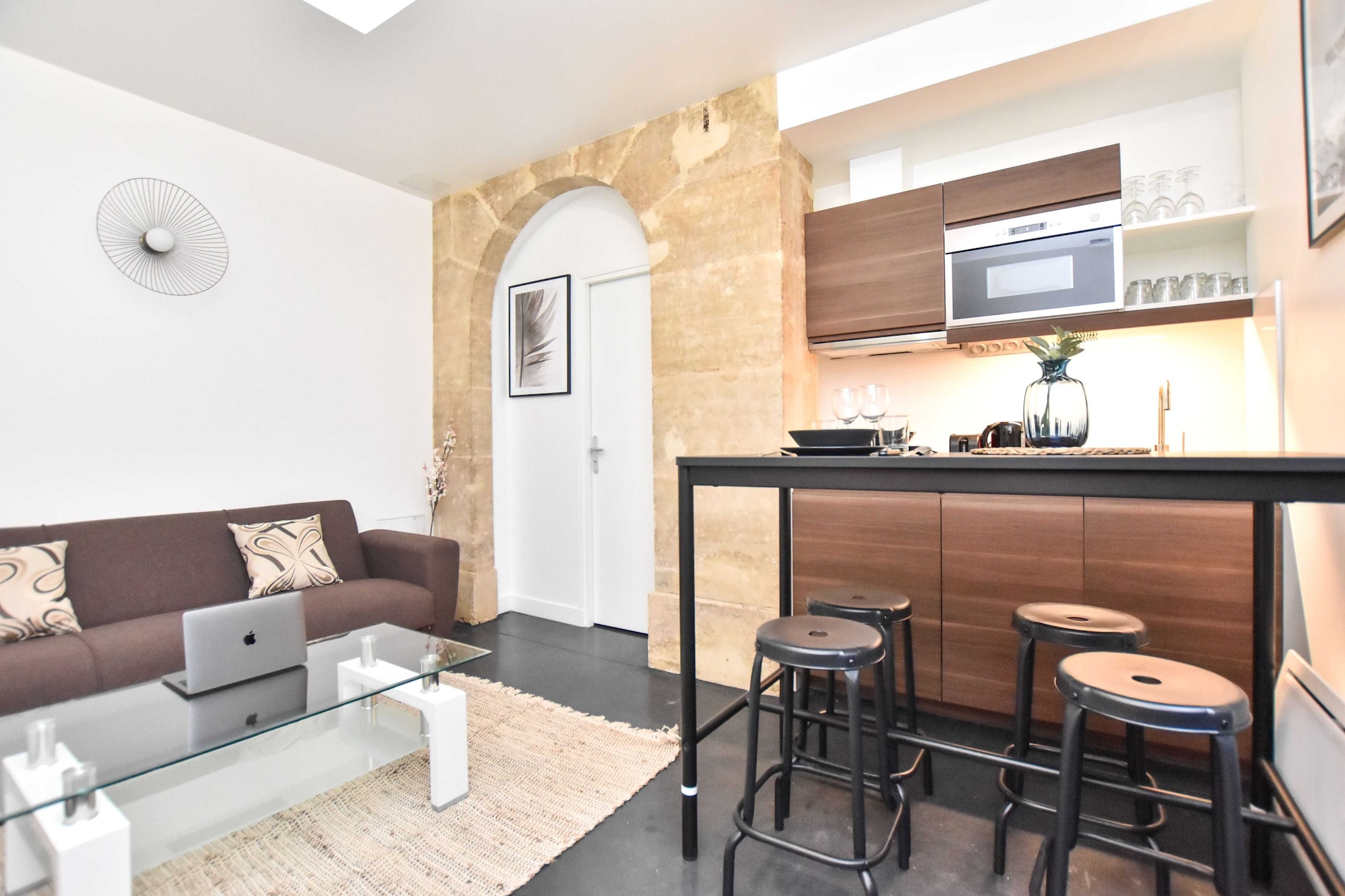 AT-79-REAUMUR-Untagged