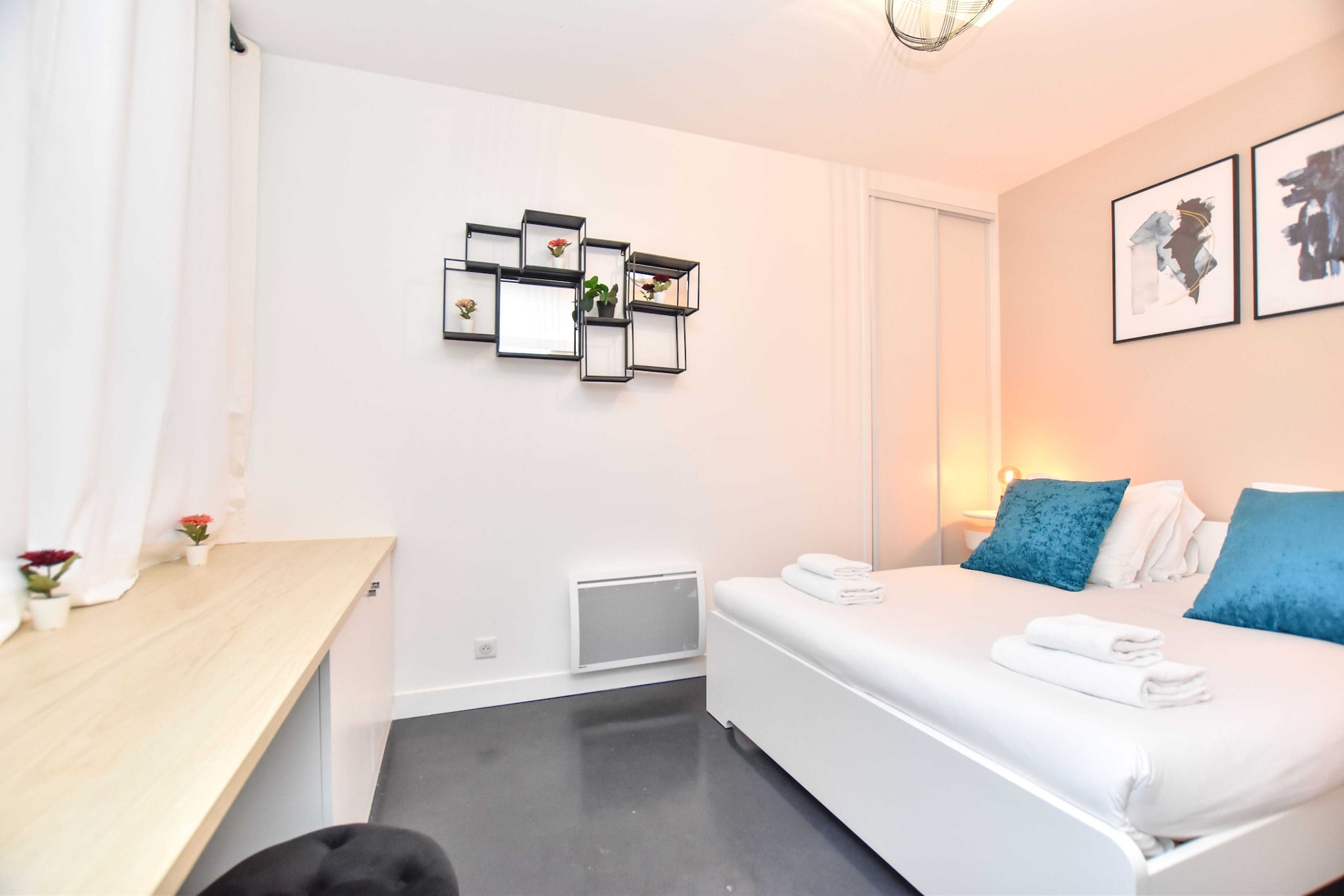 AT-79-REAUMUR-Untagged