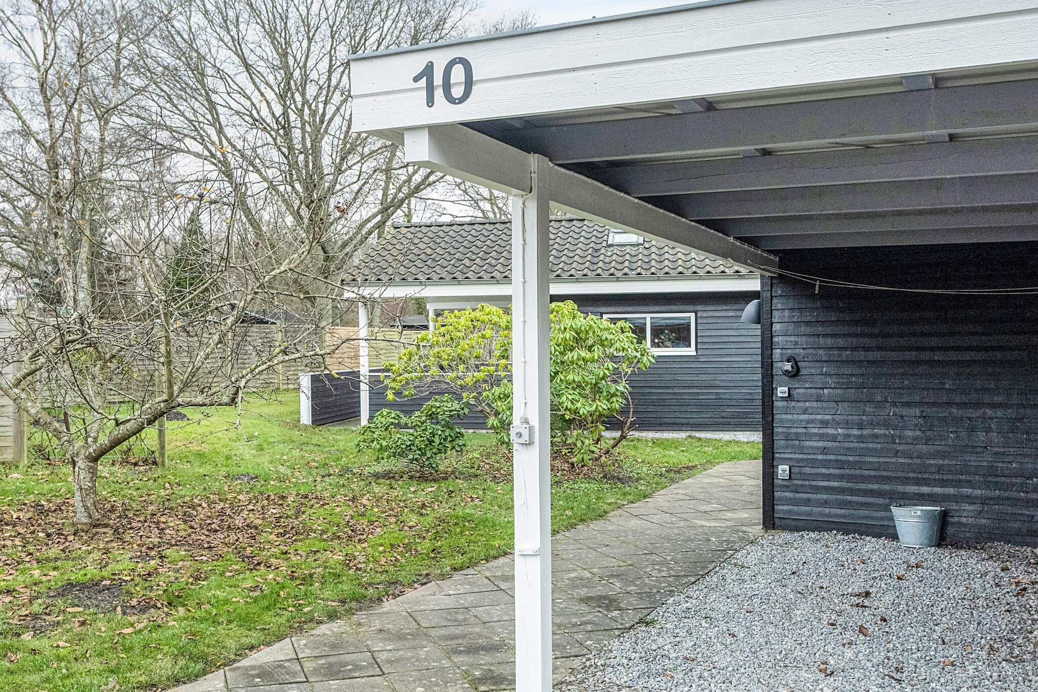 Moderne villa met sauna-retraite