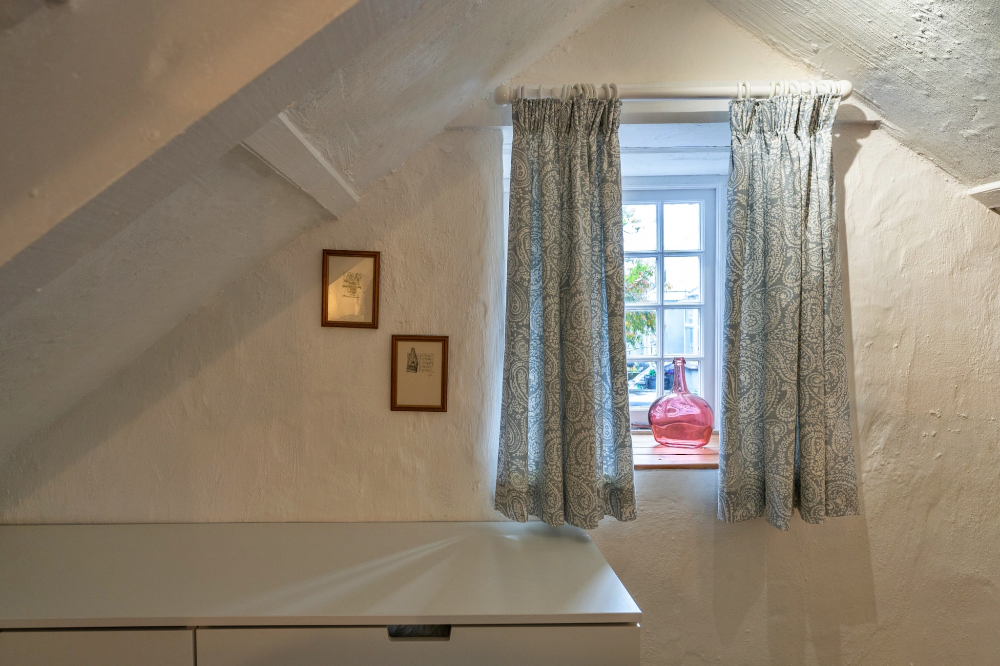 Spray Barn - Bedroom