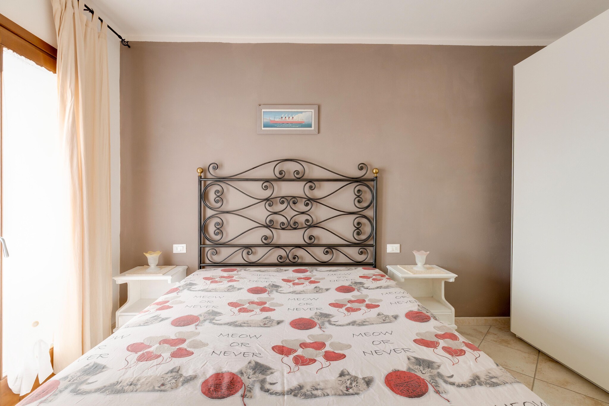 Bed Room