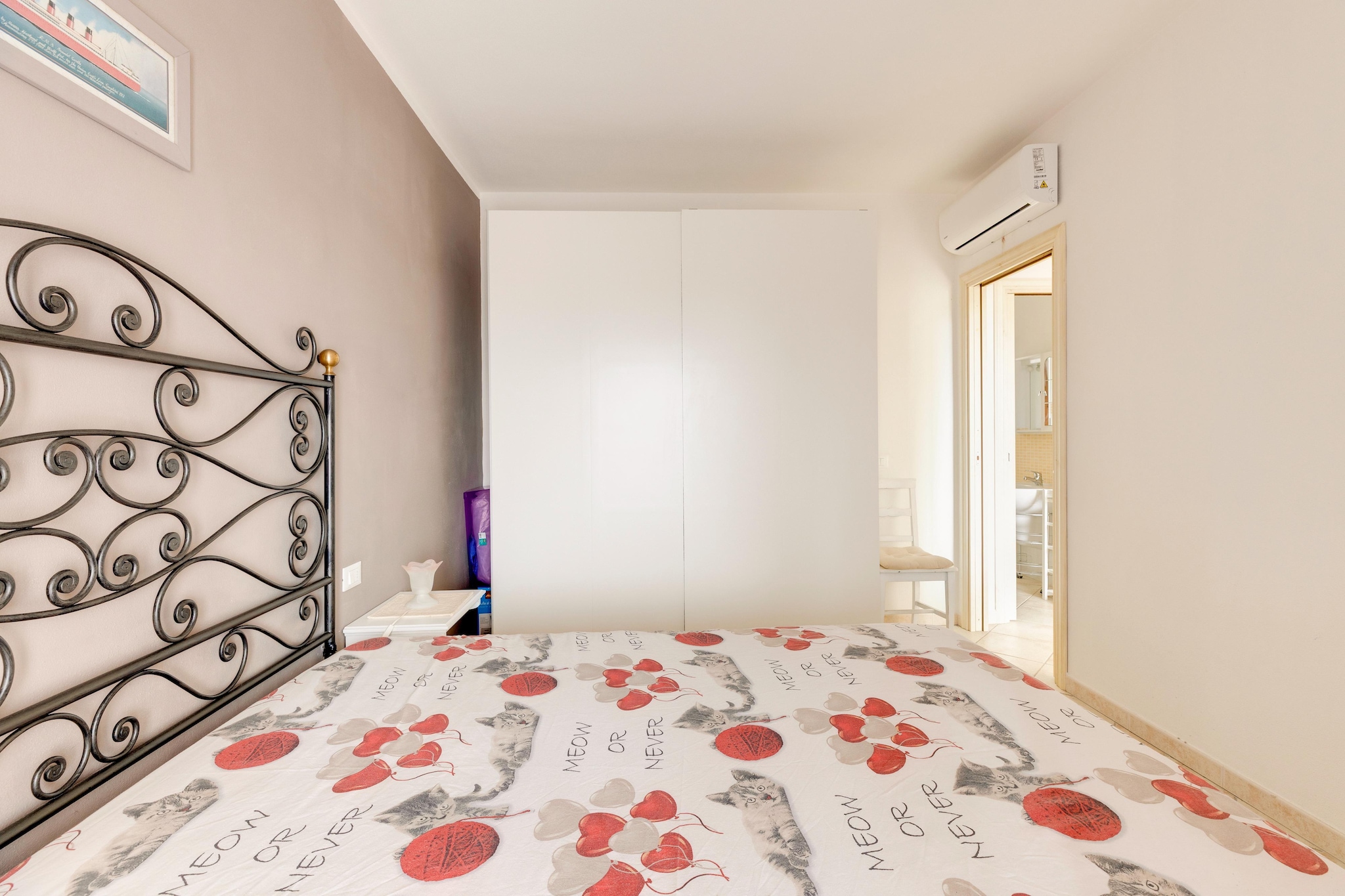 Bed Room