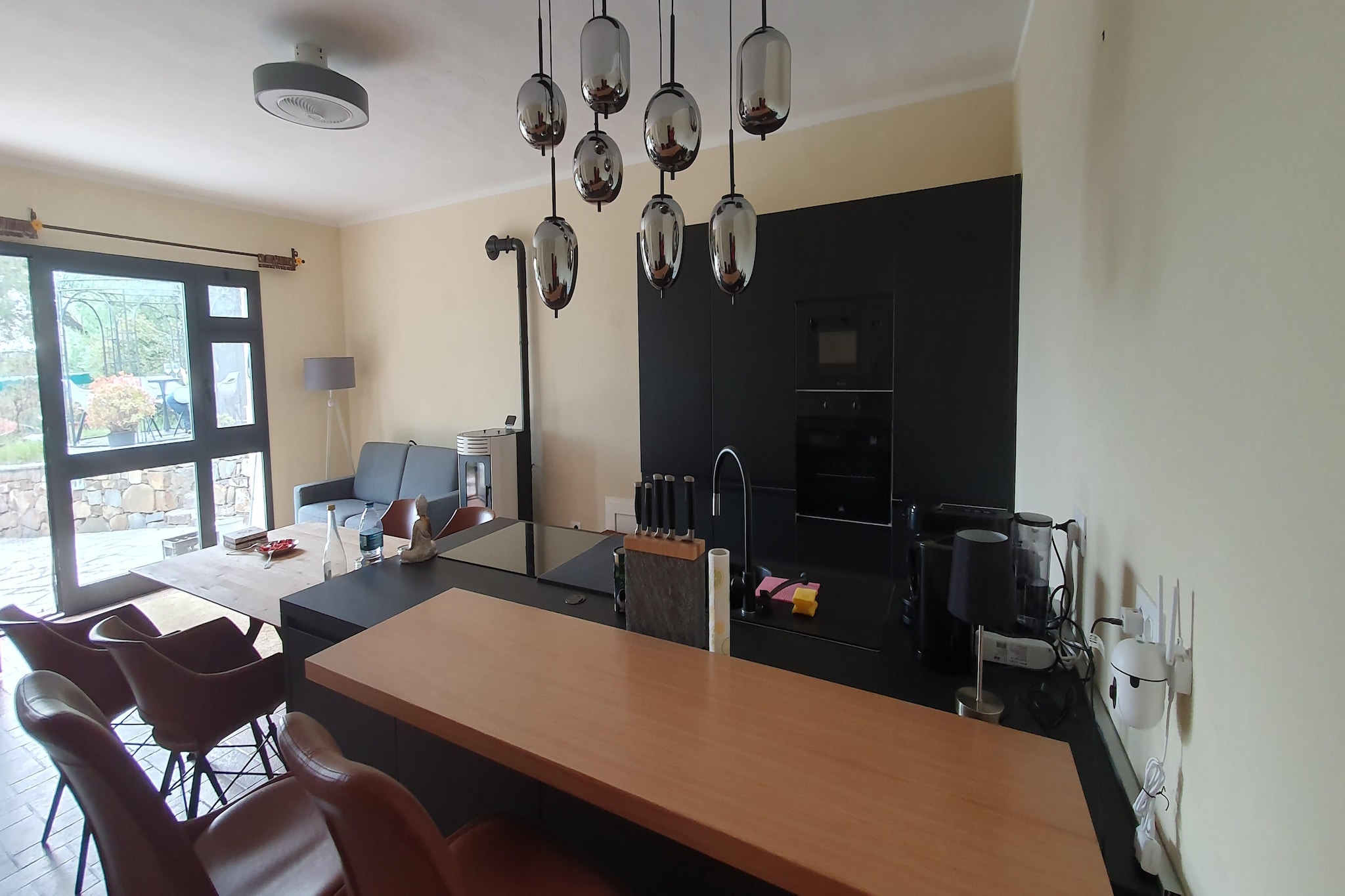 Charmante Villa mit drei Apartments und Meerblick-Cuisine