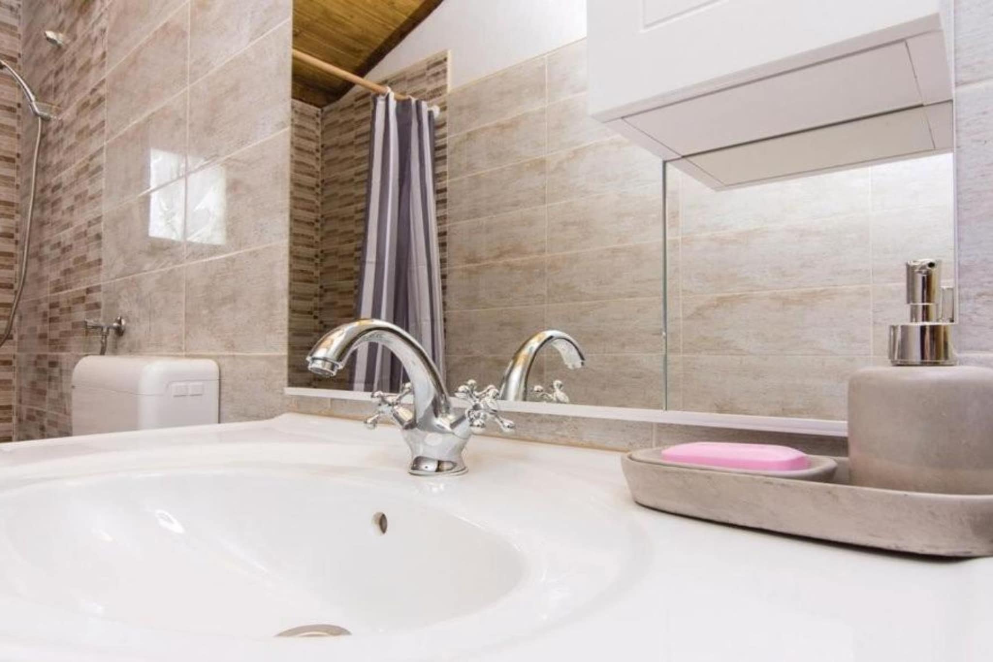 Holiday House Luka - Three bedroom Vila with Pool - Salle de bain