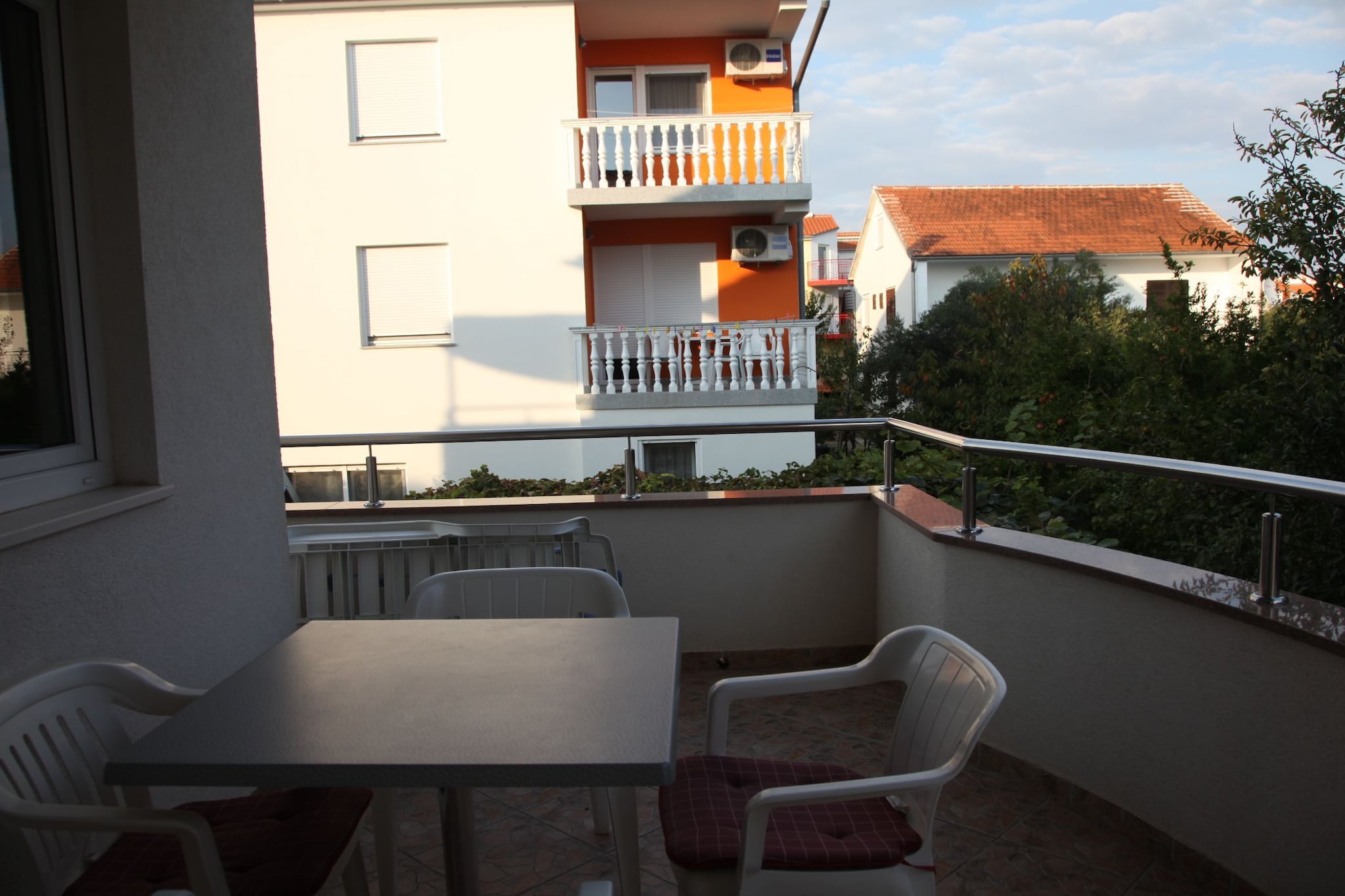 Apartments Gabi - Two Bedroom Apartments with Balcony with Garden View (A2) - Terrasbalkon