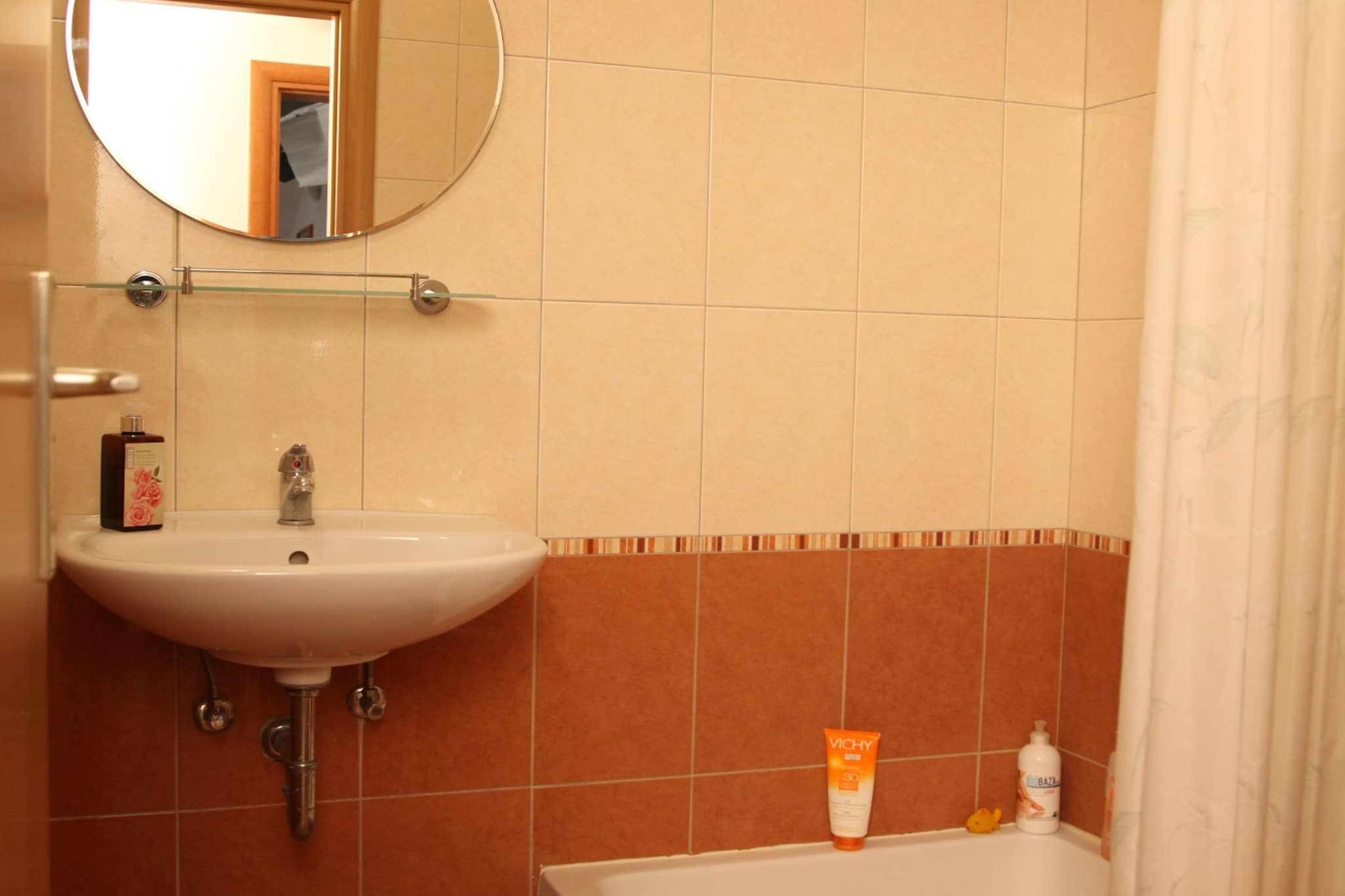 Apartments Gabi - Two Bedroom Apartments with Balcony with Garden View (B2) - Badkamer