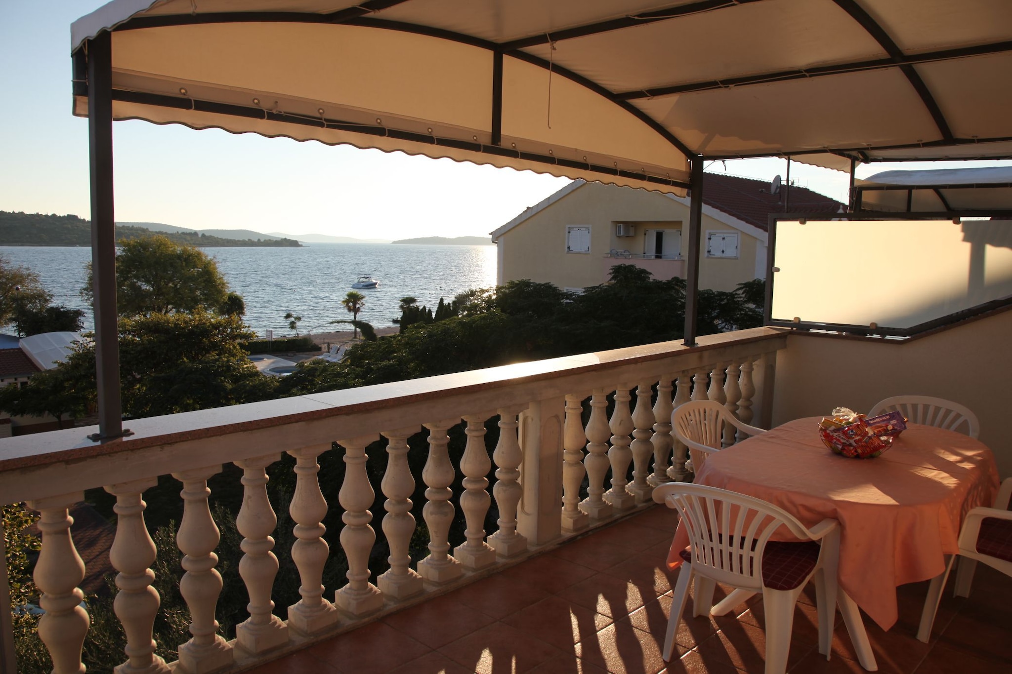 Apartments Gabi - Two Bedroom Apartment with Balcony and Sea View (B3) - Terrasbalkon