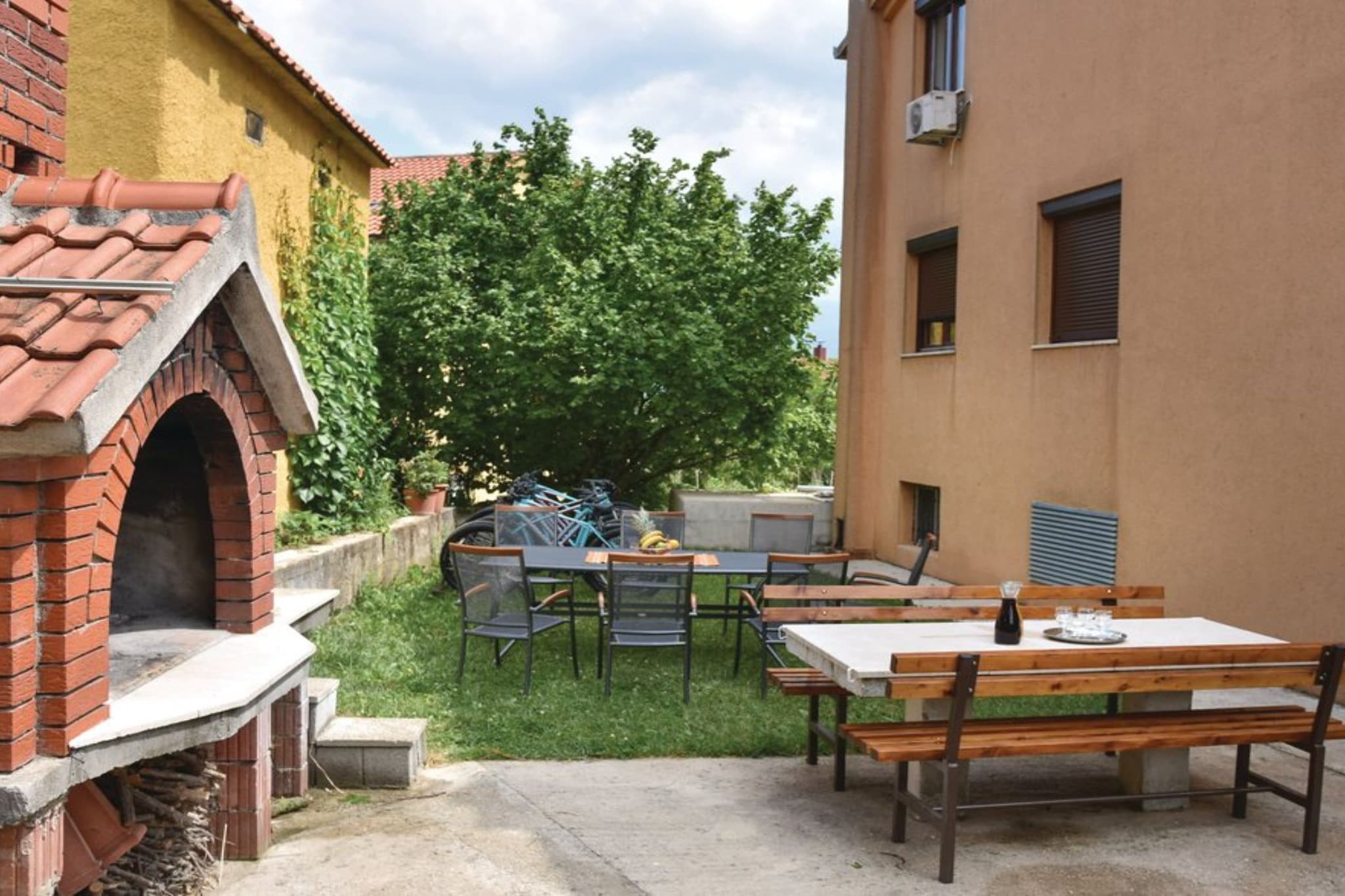 Sobe Melada - Triple Bed Room with Balcony and View (A1) - Buitenlucht