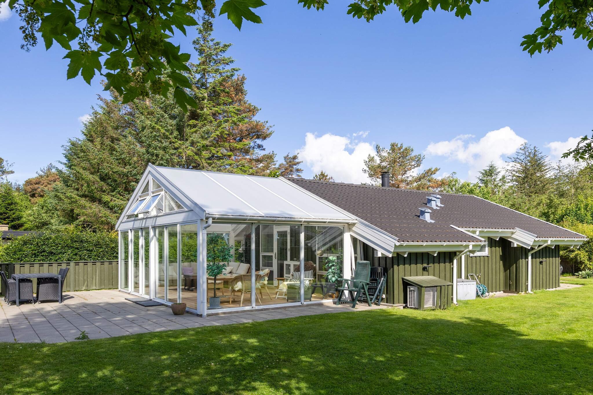 Gemütliches Ferienhaus für vier Gäste - Im Freien
