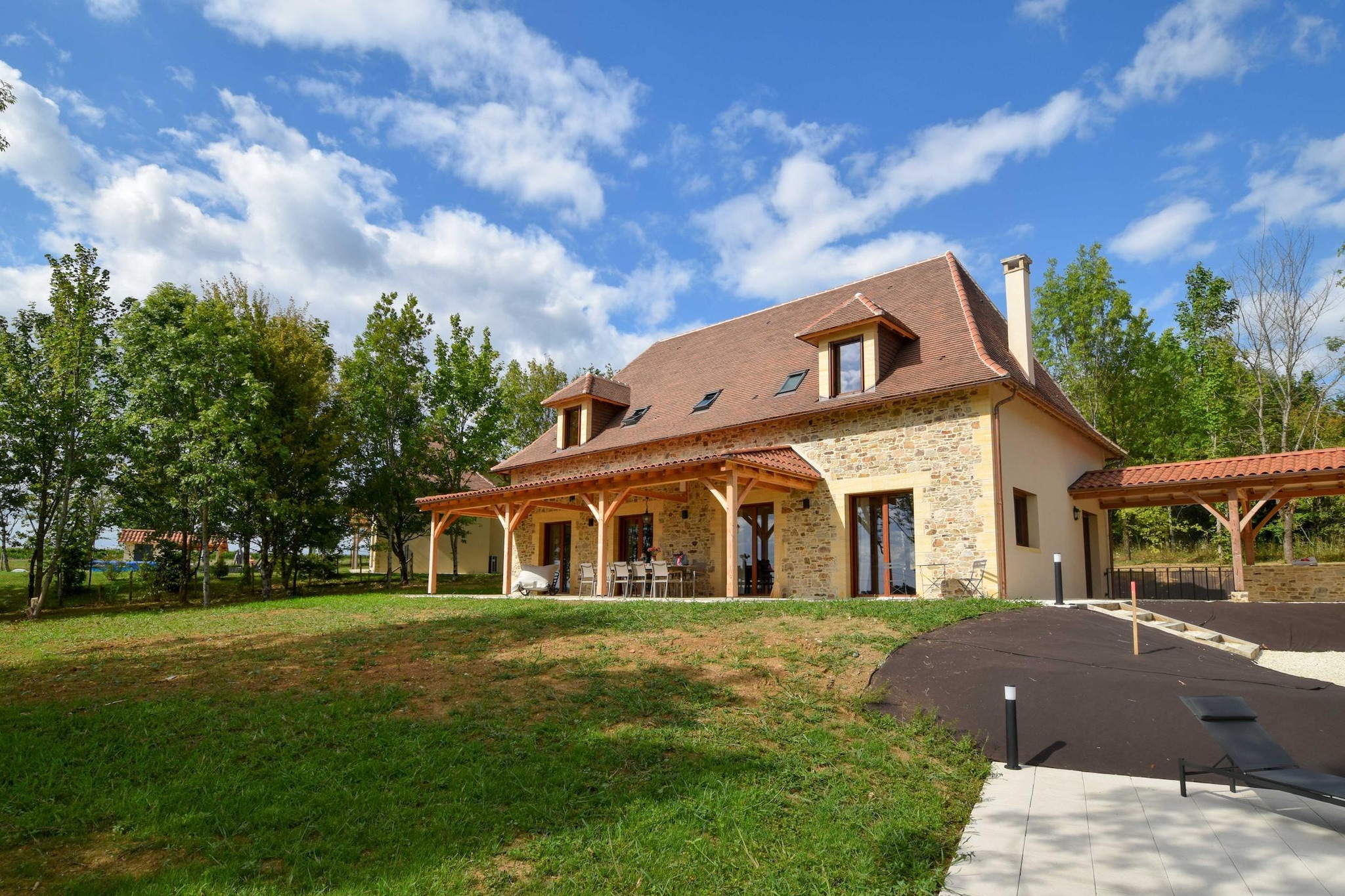 Maison Wallon-Buitenkant zomer