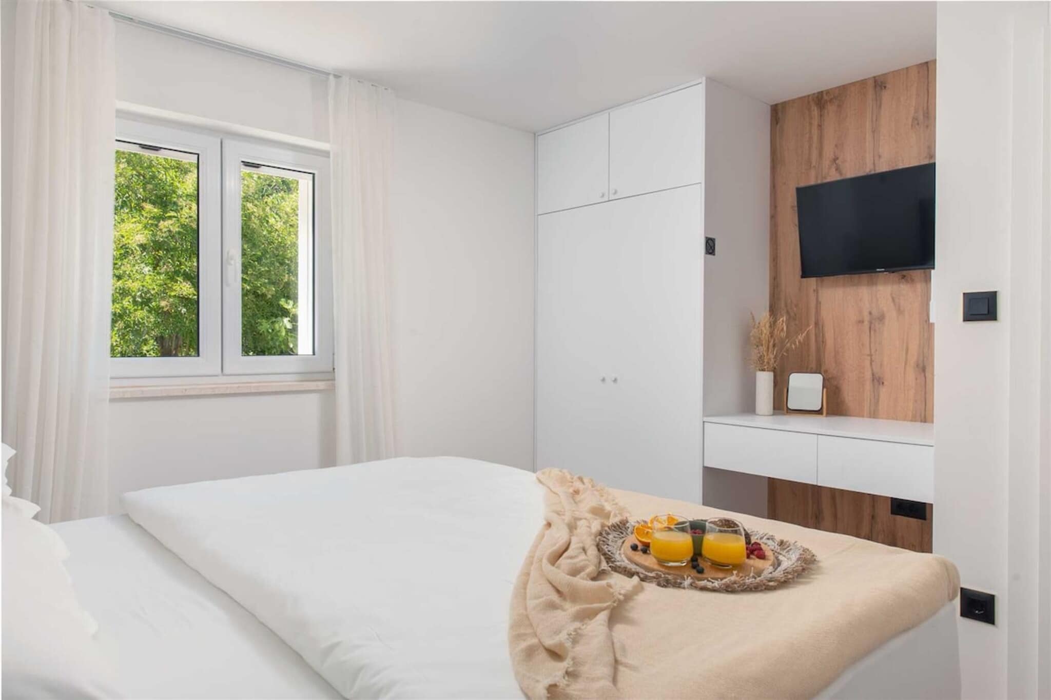 UNIQUE VILLA PIETRA-Schlafzimmer