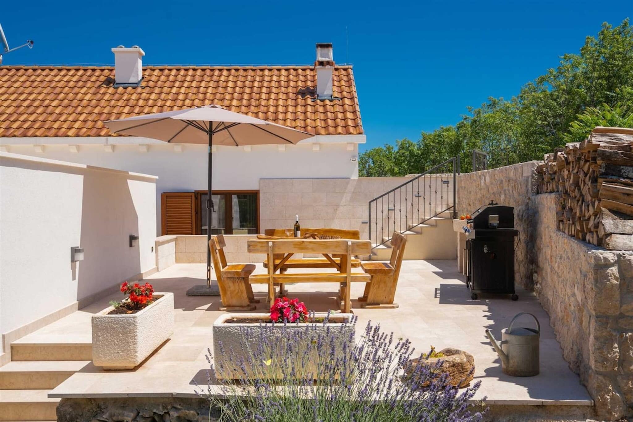 UNIQUE VILLA PIETRA-Terrasse/Balkon