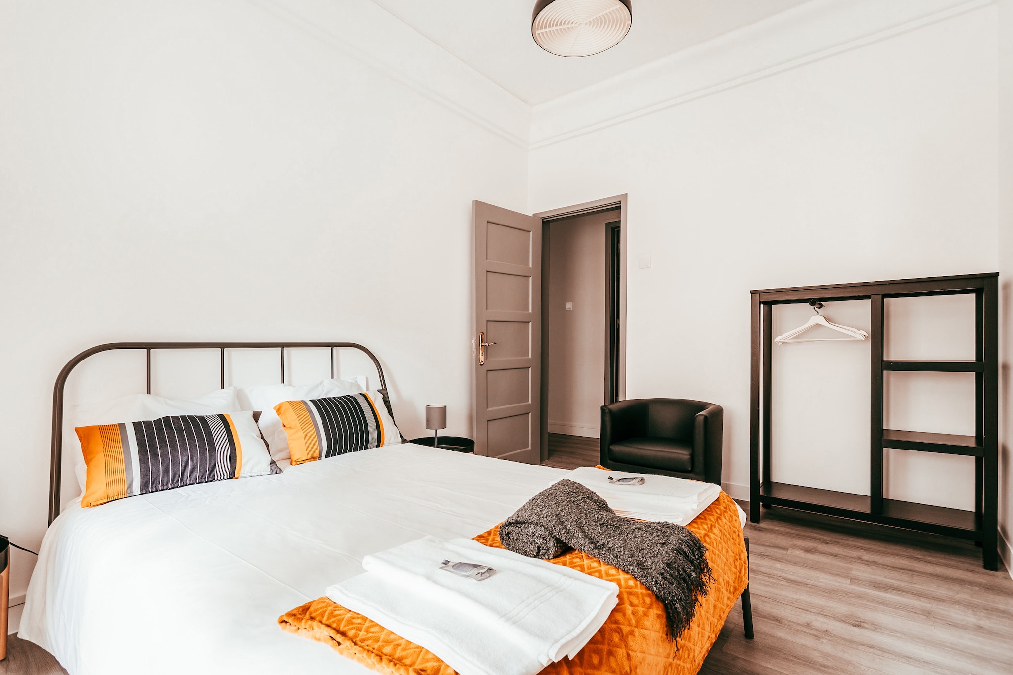 Lisbon 7Rooms By Gt House-Bedroom