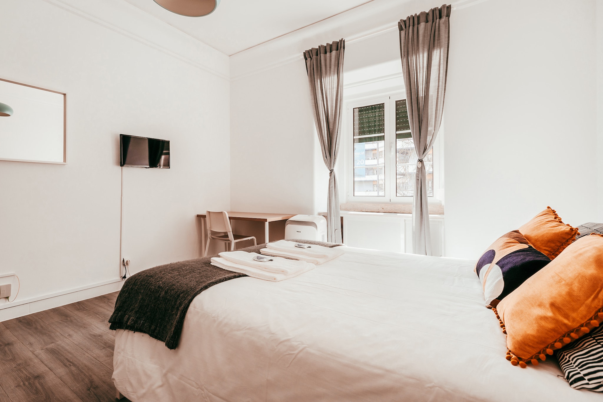 Lisbon 7Rooms By Gt House-Bedroom