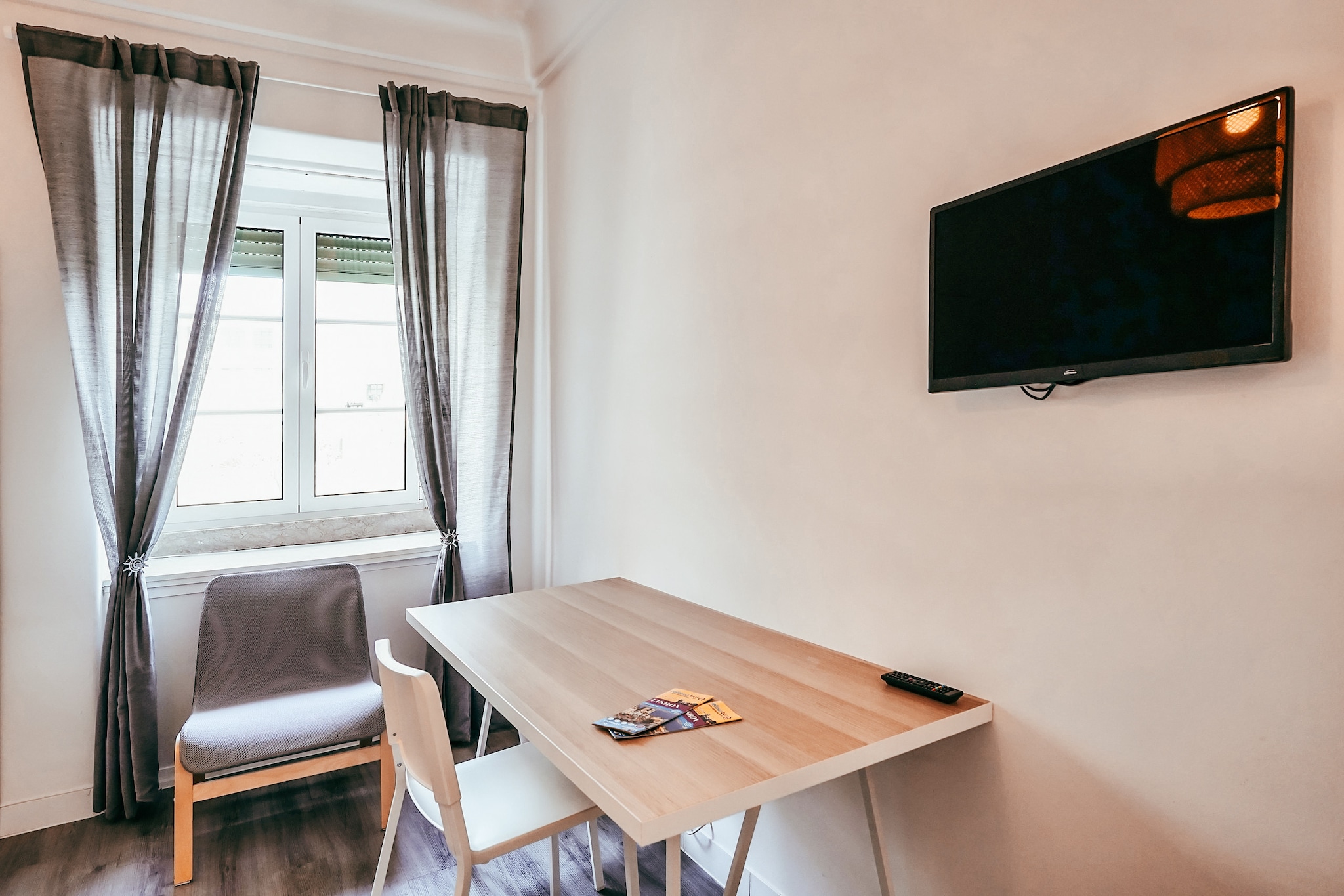 Lisbon 7Rooms By Gt House-Bedroom