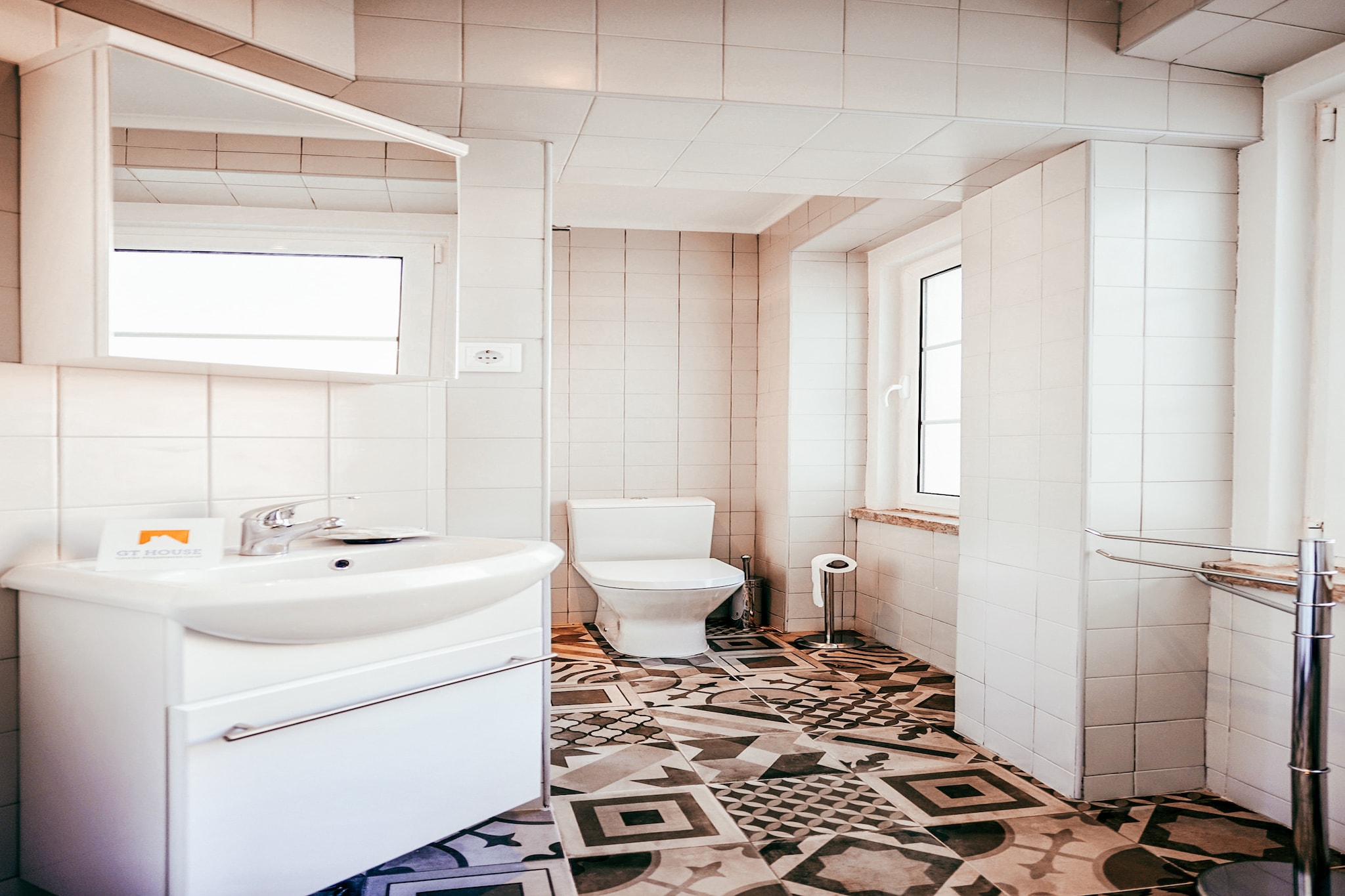 Lisbon 7Rooms By Gt House-Bathroom