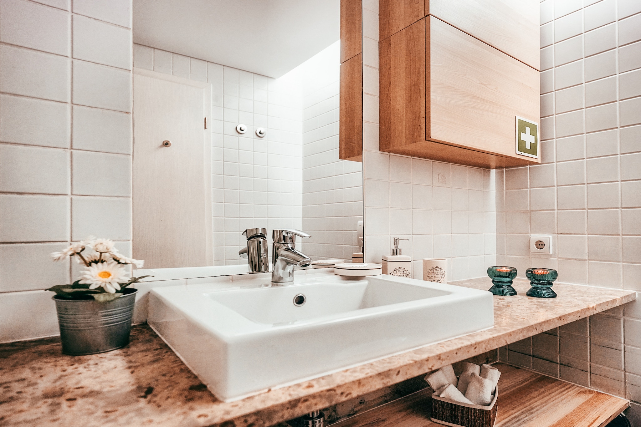 Bridge View with Balcony By Gt House-Badkamer