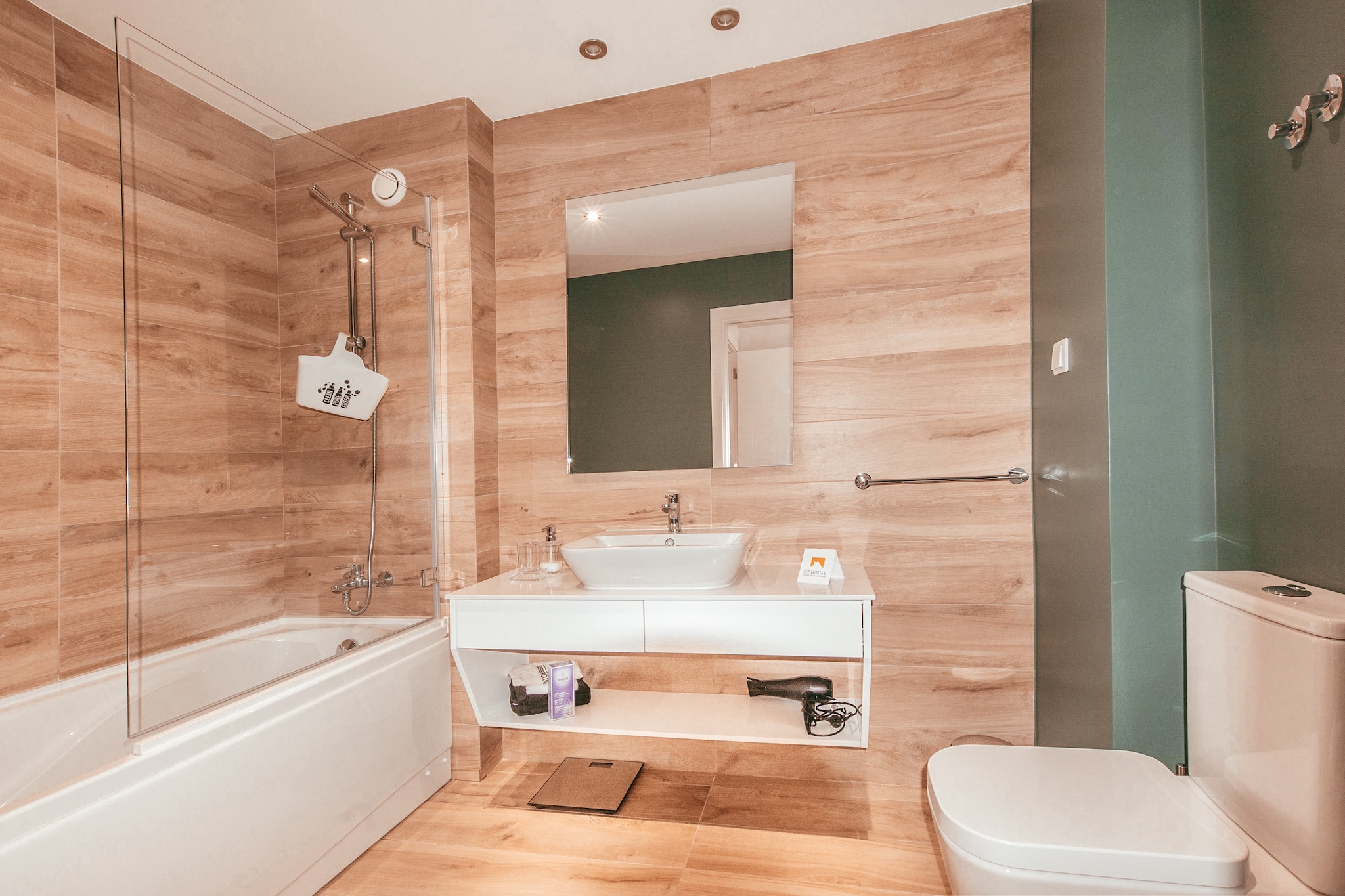 Elegant & Sophisticated Campo Ourique by GT House-Badezimmer