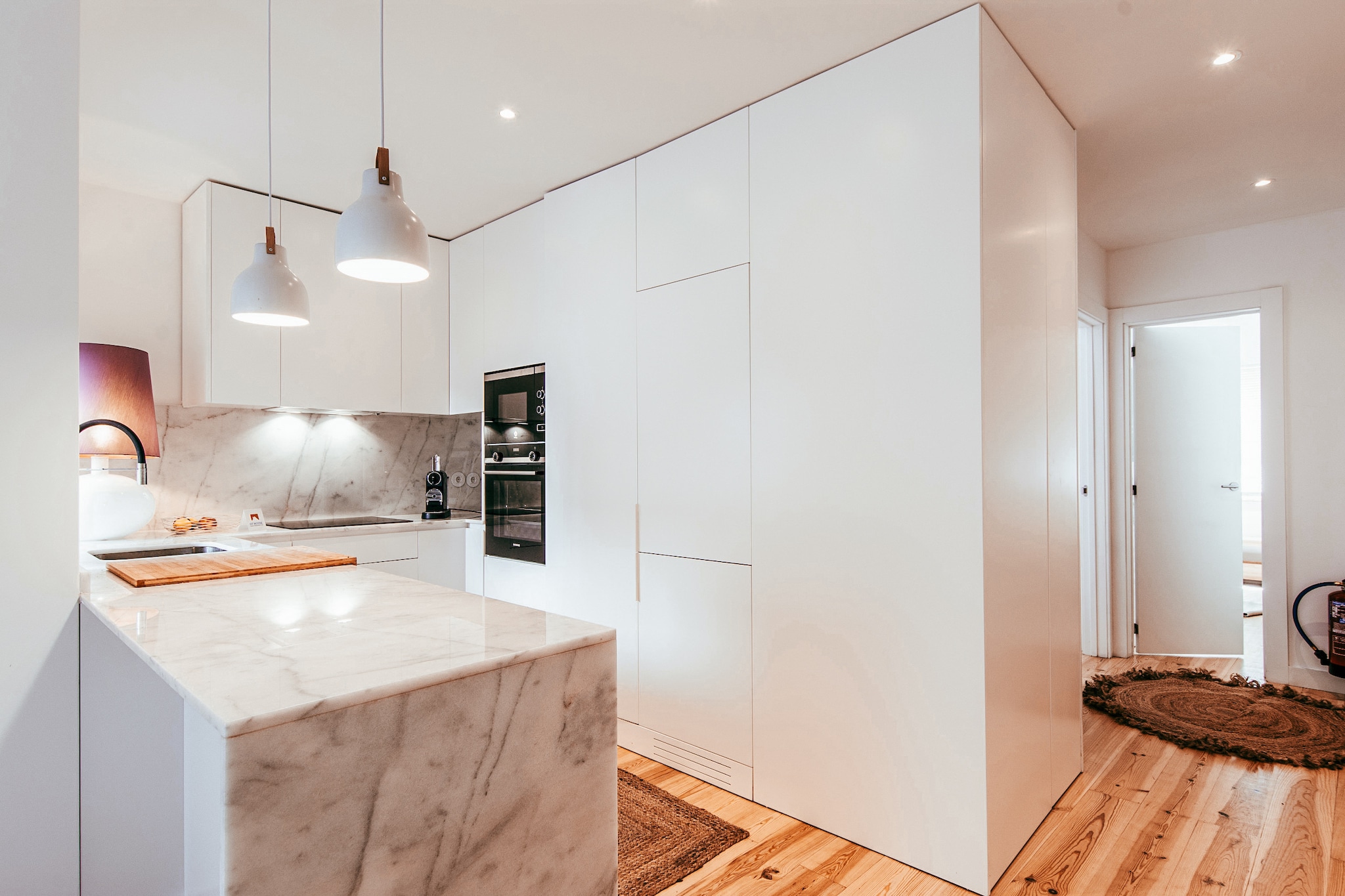 Modern & Charming Alges by GT House-Küche