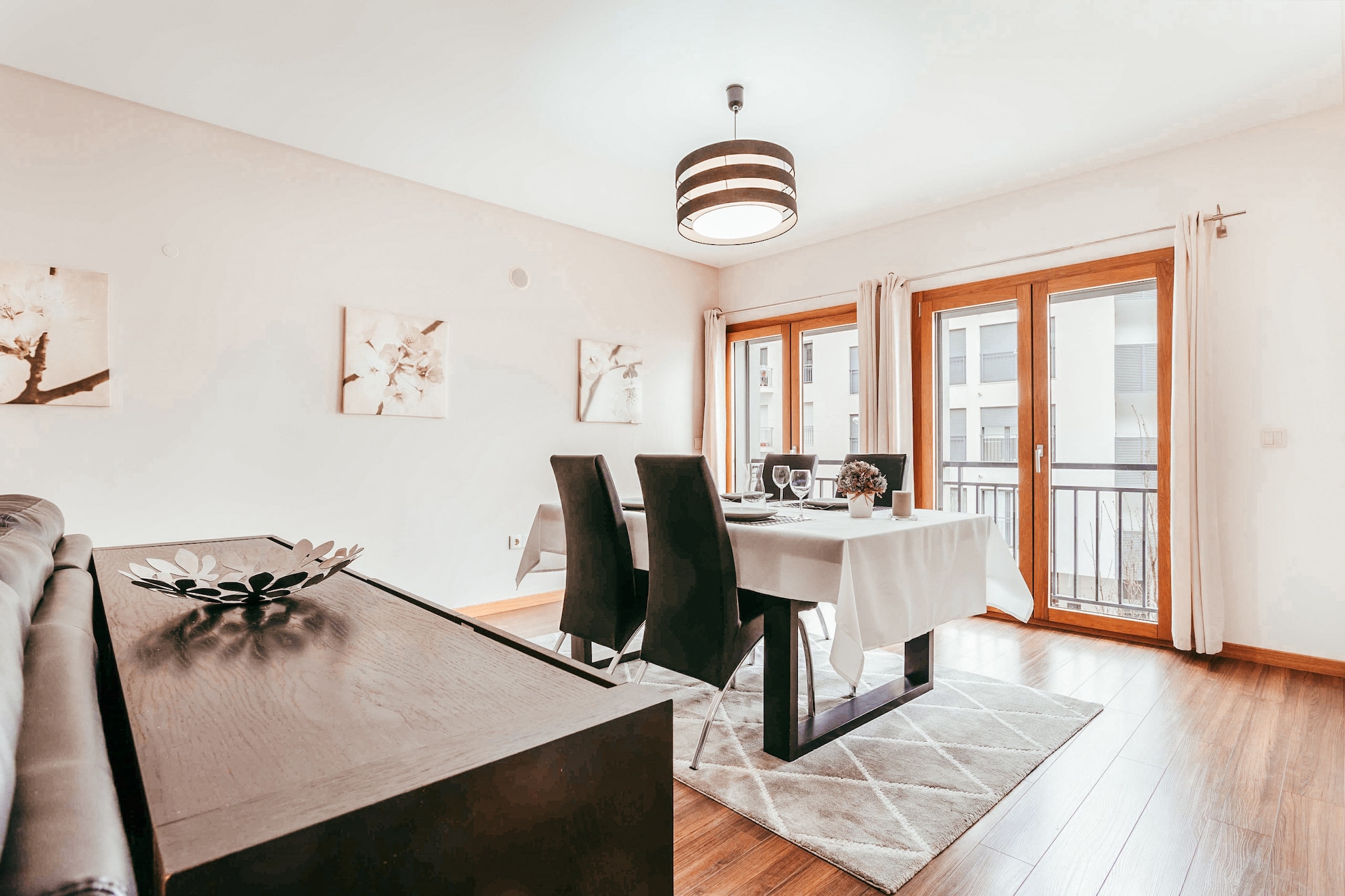 Modern & Elegant 2 bedroom in Amadora by GT House-Esszimmer