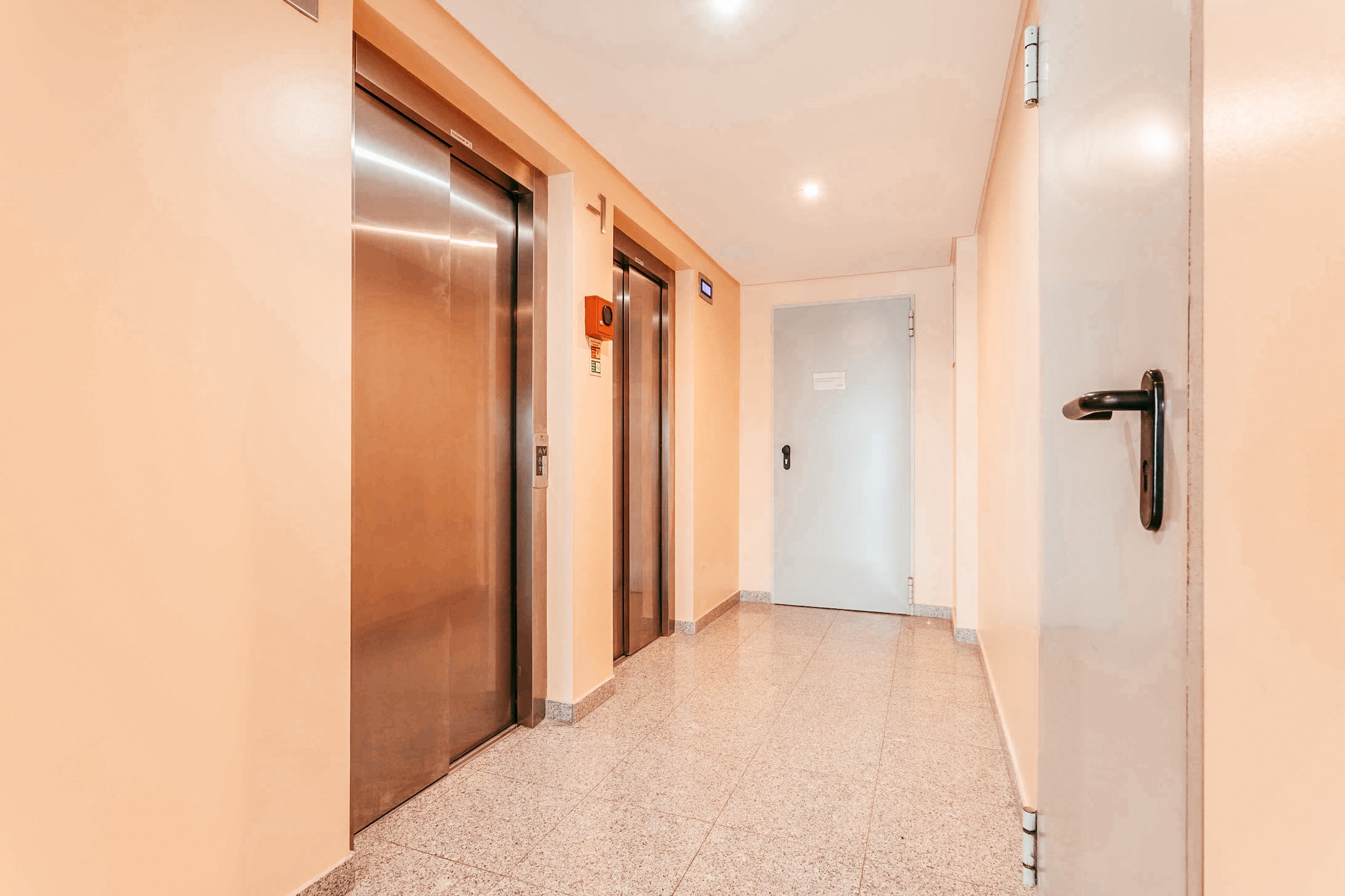 Modern & Elegant 2 bedroom in Amadora by GT House-Im Freien