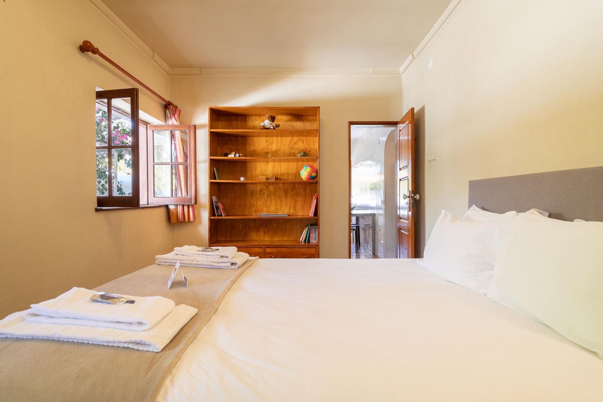 Charming  House and Terrace By Gt House-Schlafzimmer