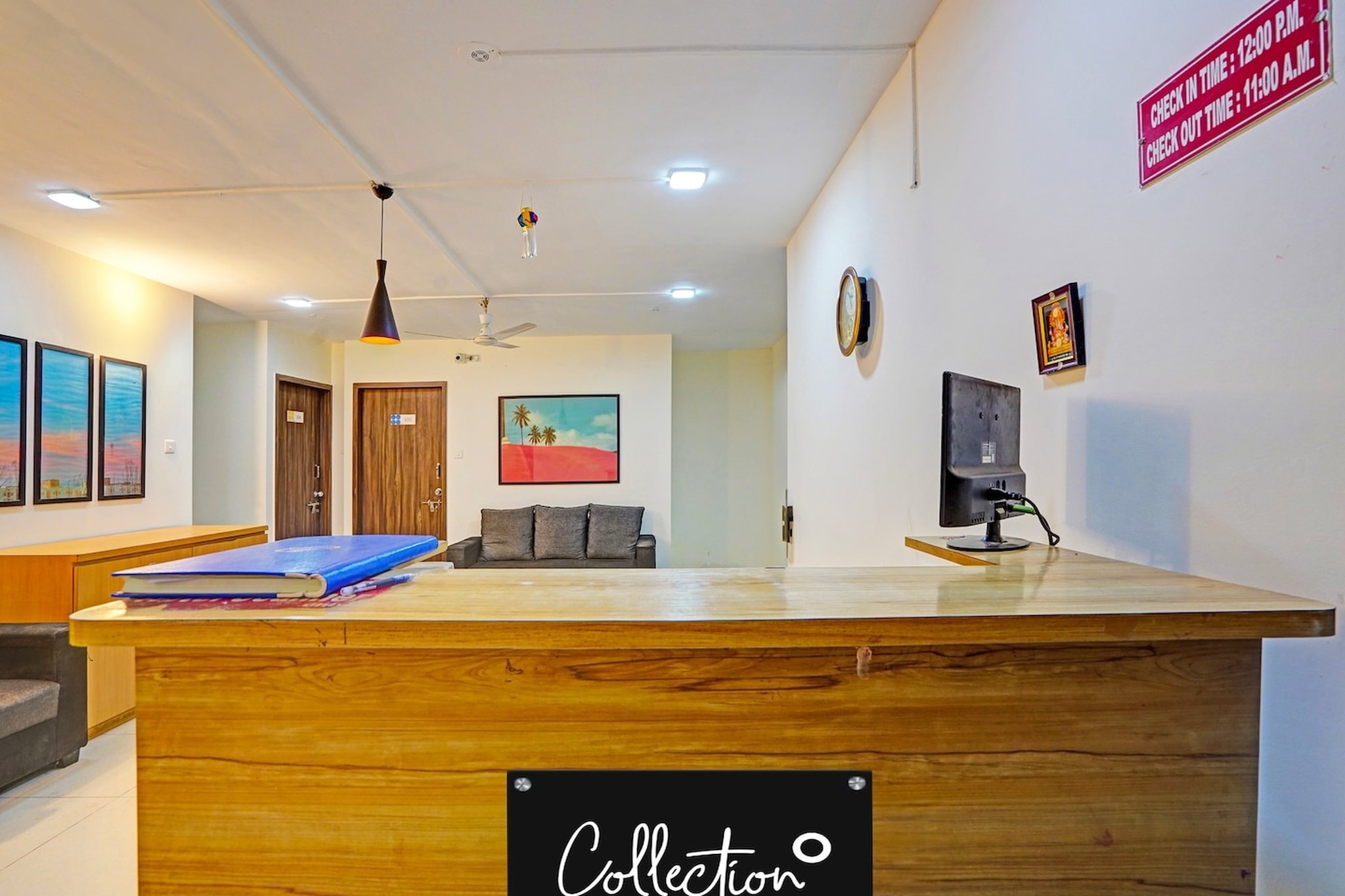 Ground floor: (bedroom(double bed, TV, seating area, air conditioning, telephone, Floor mattress), bathroom(bathtub or shower, washbasin, toilet, Towels incl., shampoo, body soap, hot water))