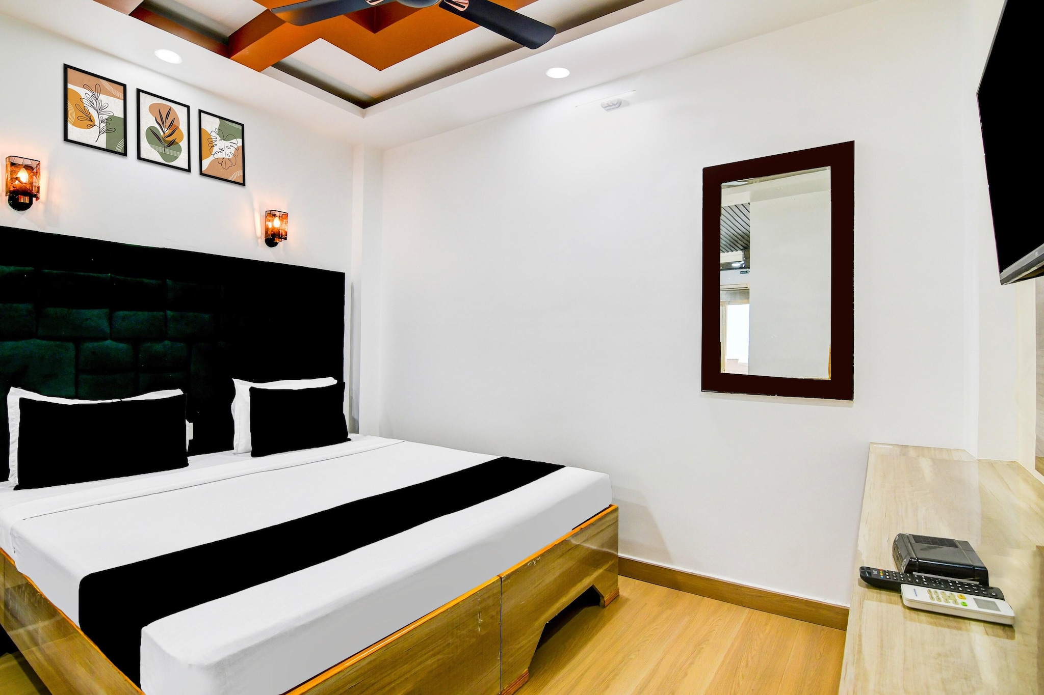 Comfortable Accommodations: Hotel O Bidhan Market Siliguri Formerly Florence in Siliguri offers family rooms with air-conditioning, private bathrooms, work desks, and seating areas. Each room includes free WiFi, a TV, and free toiletries.
Convenient Facilities: Guests benefit from a 24-hour front desk, daily housekeeping, laundry service, room service, tour desk, and luggage storage. The hotel provides free WiFi throughout the property.
Additional Amenities: The hotel features tiled floors, wardrobes, and bath or shower facilities. Reception staff speak English and Hindi, ensuring smooth communication for all guests.
Unmarried couples are warmly welcome at this property.
Guests with local ID proof are warmly welcome.
Foreign guests are welcome and allowed to stay at this property without any restrictions
Early Check-In Policy: A full day’s room rate will be charged for check-ins before 6:00 AM. Complimentary early check-in is available between 6:00 AM and 10:00 AM, subject to room availability.
Check-in is only available to guests aged 18 and above. Please provide a government-issued ID to confirm your age.
