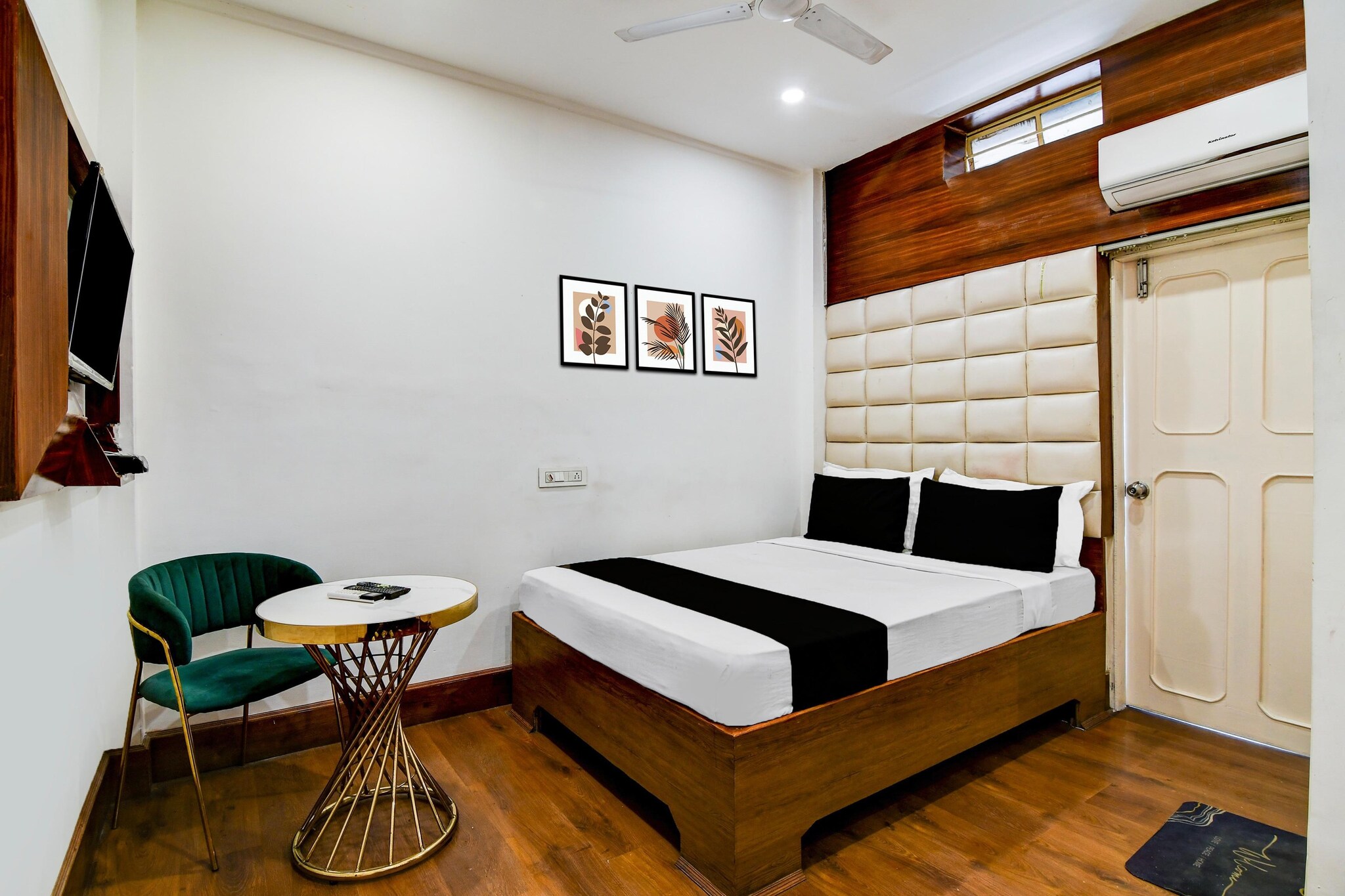 Hotel O Bidhan Market Siliguri