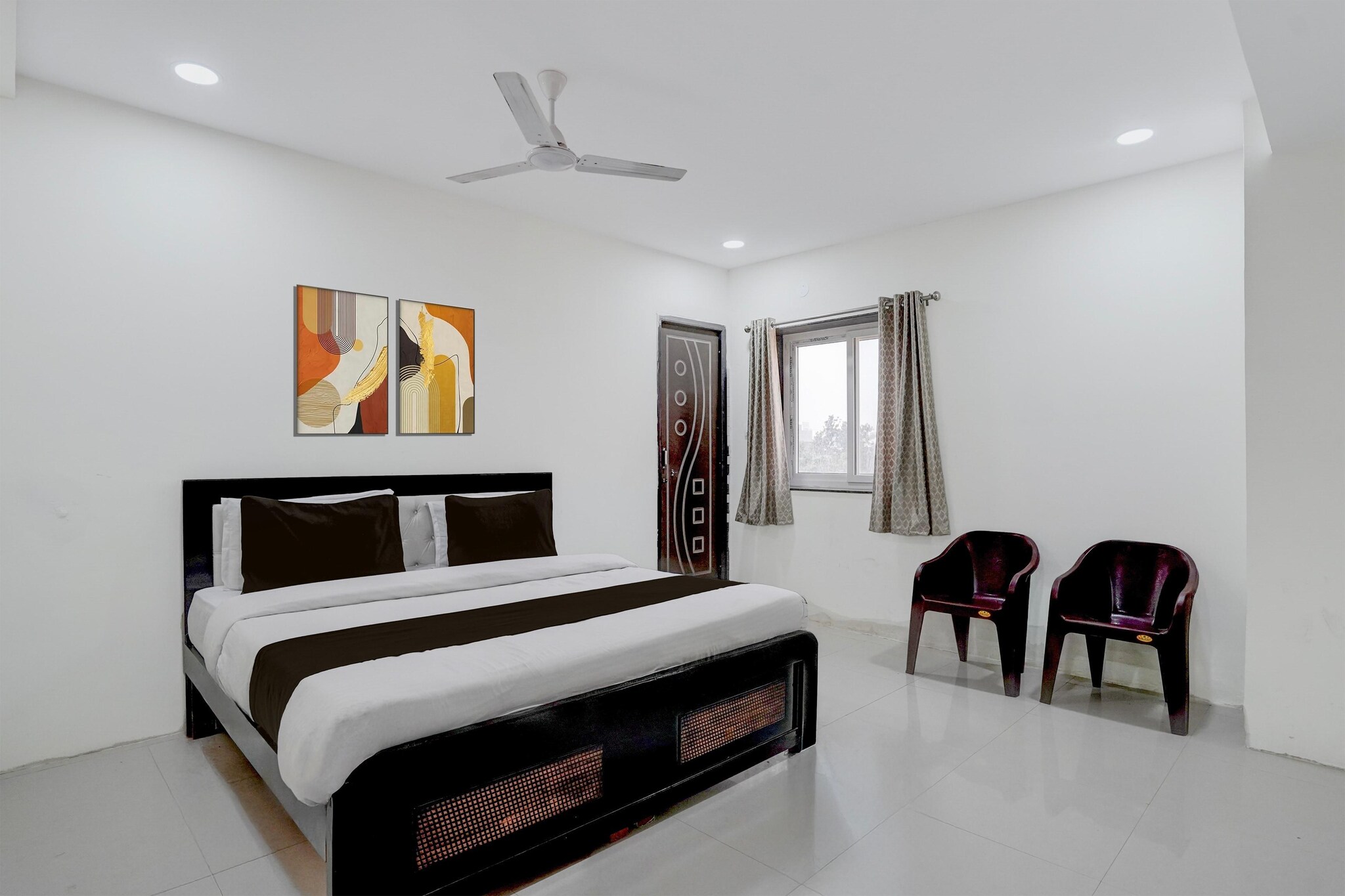 Comfortable Accommodations: Hotel O Kompally City Mall Formerly Sriman Stay Inn in Hyderabad offers family rooms with air-conditioning, private bathrooms, work desks, and seating areas. Each room includes free WiFi, a TV, and free toiletries.

Convenient Facilities: Guests benefit from a lift, 24-hour front desk, daily housekeeping service, room service, and luggage storage. The hotel provides free WiFi throughout the property, ensuring connectivity for all visitors.

Prime Location: Located 36 km from Rajiv Gandhi International Airport, the hotel is near Panchatatva Park Opposite Building. Nearby attractions include Snow World and Jalavihar, each 14 km away, and Charminar at 21 km. 

Unmarried couples are warmly welcome at this property.
Guests with local ID proof are warmly welcome.
Foreign guests are welcome and allowed to stay at this property without any restrictions
Early Check-In Policy: A full day’s room rate will be charged for check-ins before 6:00 AM. Complimentary early check-in is available between 6:00 AM and 10:00 AM, subject to room availability.
 
Check-in is only available to guests aged 18 and above. Please provide a government-issued ID to confirm your age.
