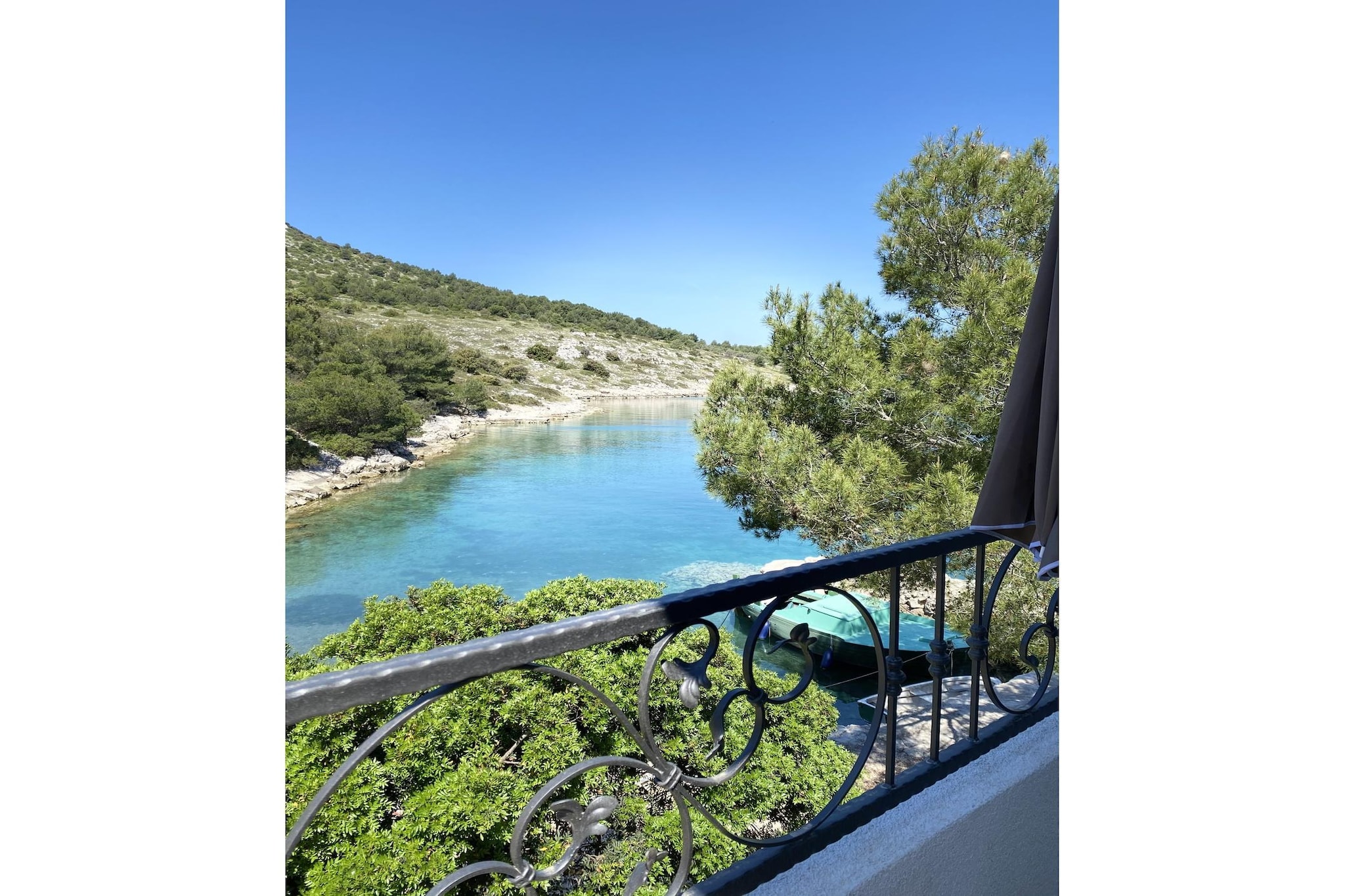 BLUE SERENITY RETREAT IN ŽUT ISLAND OF KORNATI-Uitzicht zomer