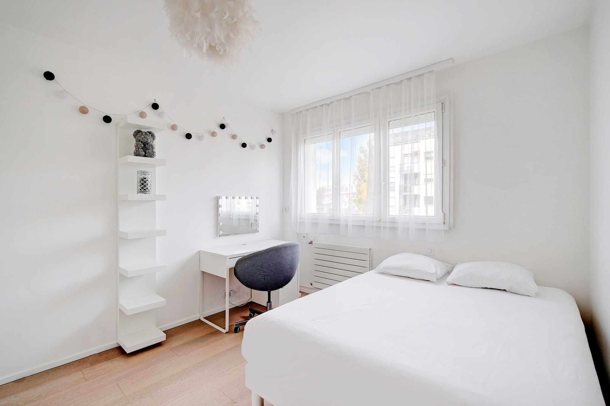 IY-25B-REPUBLIQUE-M-Niet-getagd