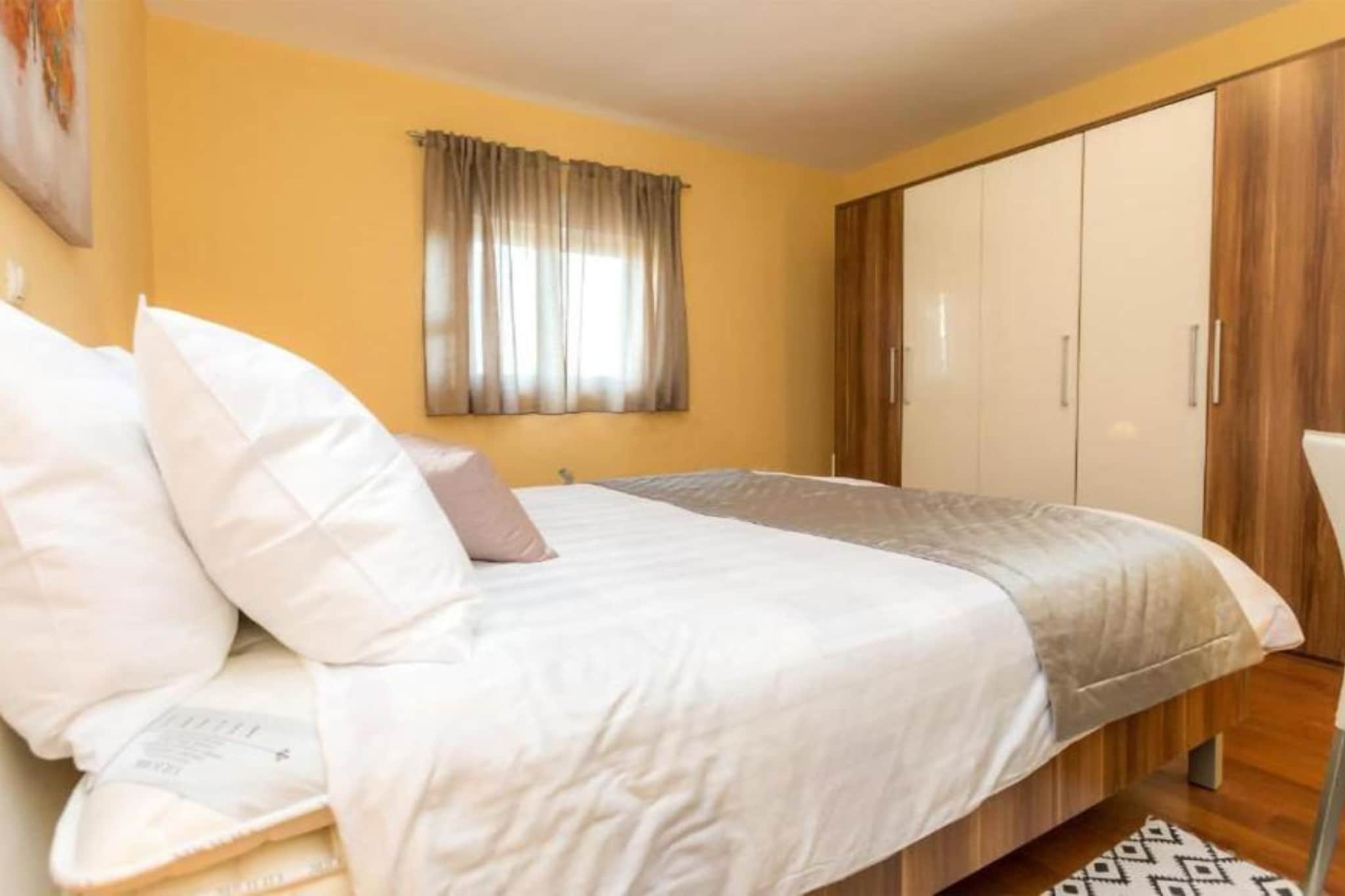Villa Lara With Pool And Sea View - Four Bedroom Villa With Pool And Sea View - Slaapkamer